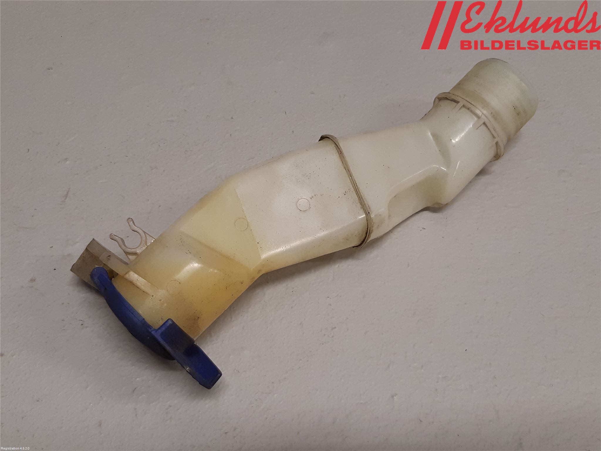 Volvo V70 05-08 Spolartank Påfyllningsrör