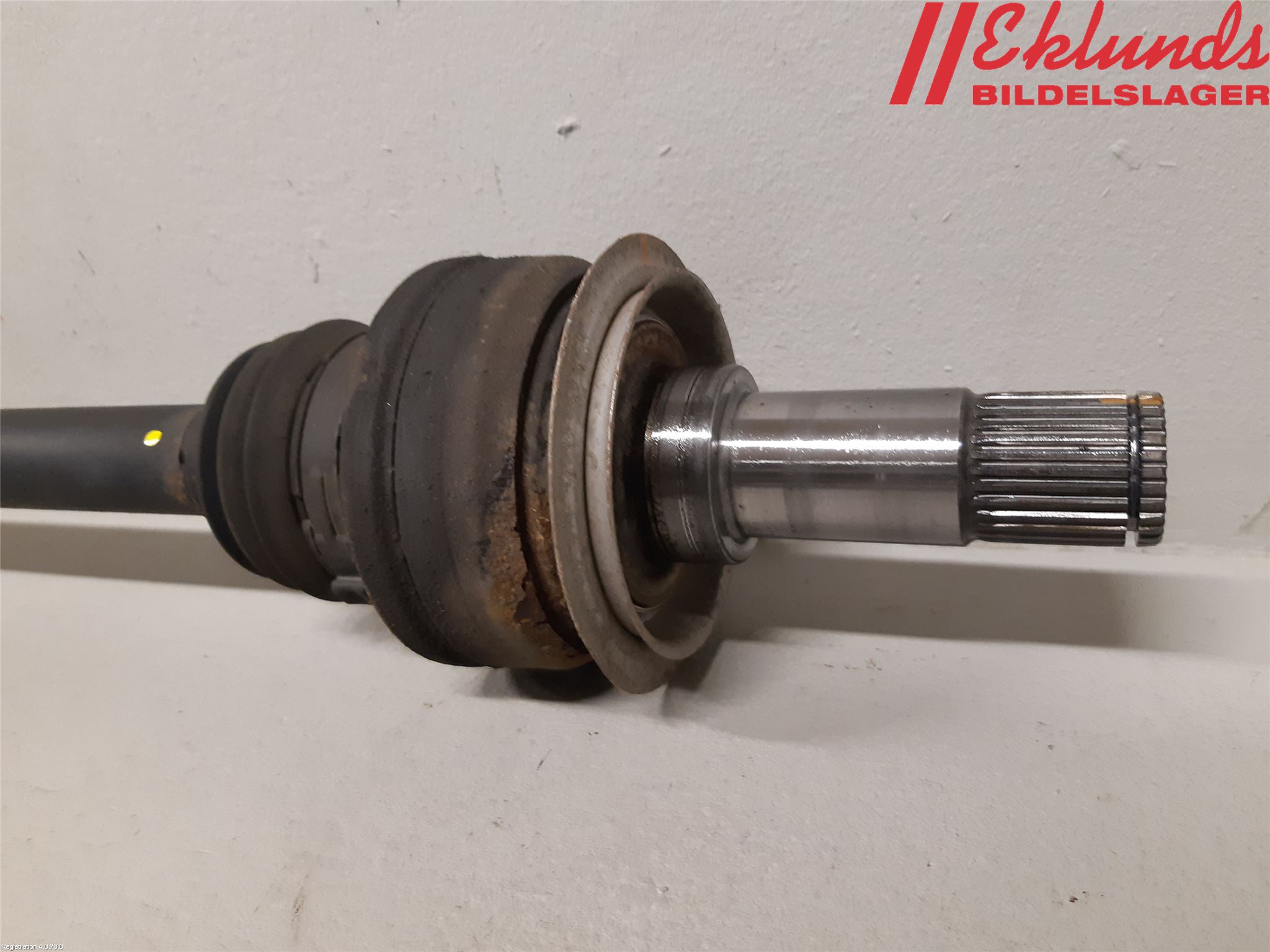 Mercedes-Benz MB E-KLASS (W213) 16-23 Drivaxel Bak Höger