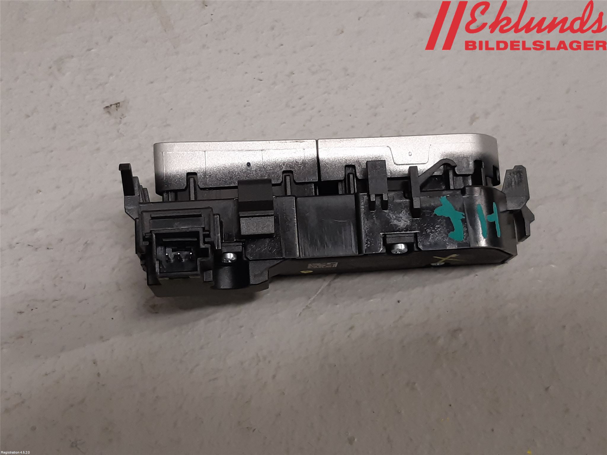 Mercedes-Benz MB C-KLASS (W205) 14-21 Strömställare Stolvärme