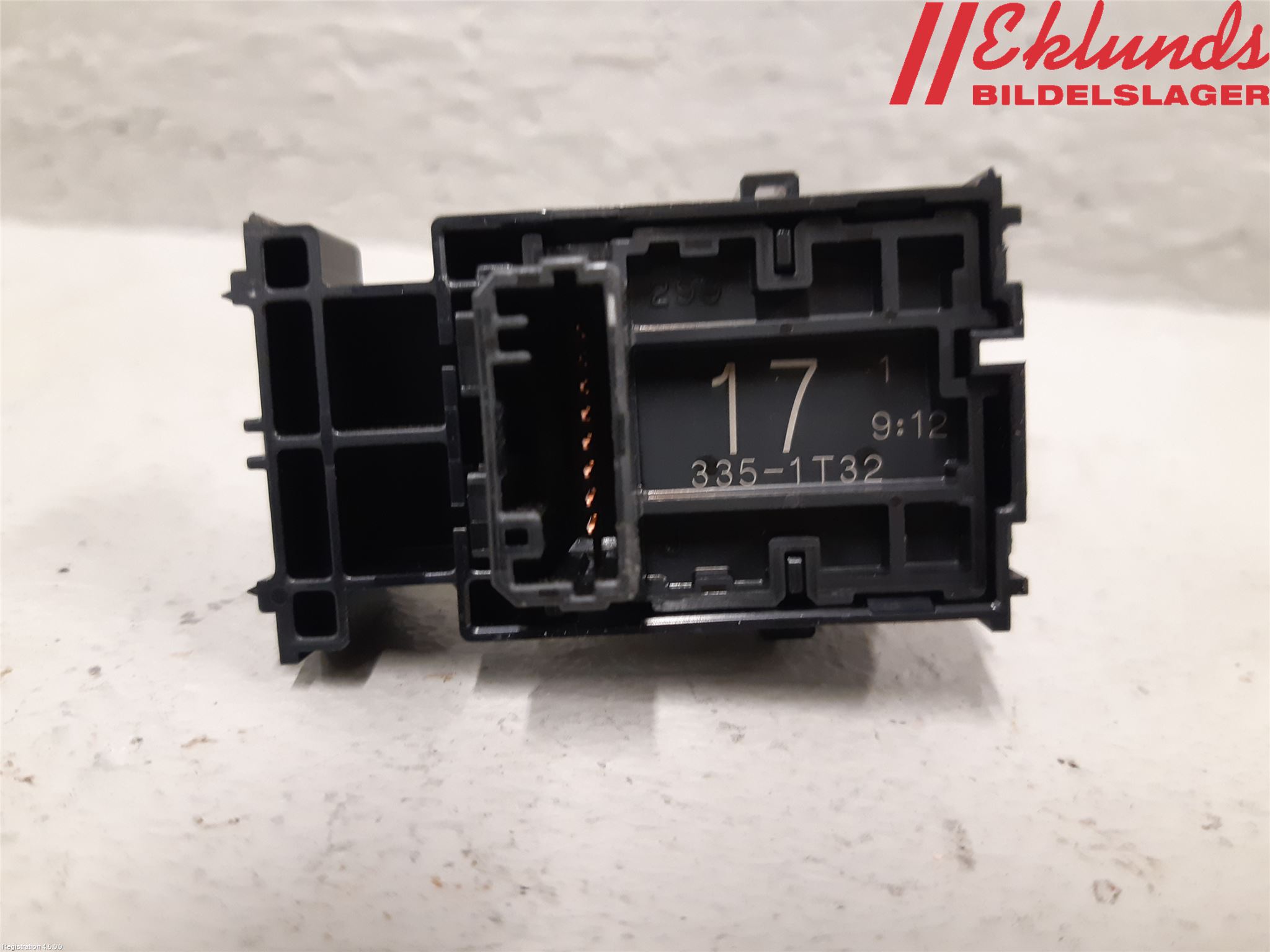 Toyota bZ4X EA10 22- Strömställare Elhiss