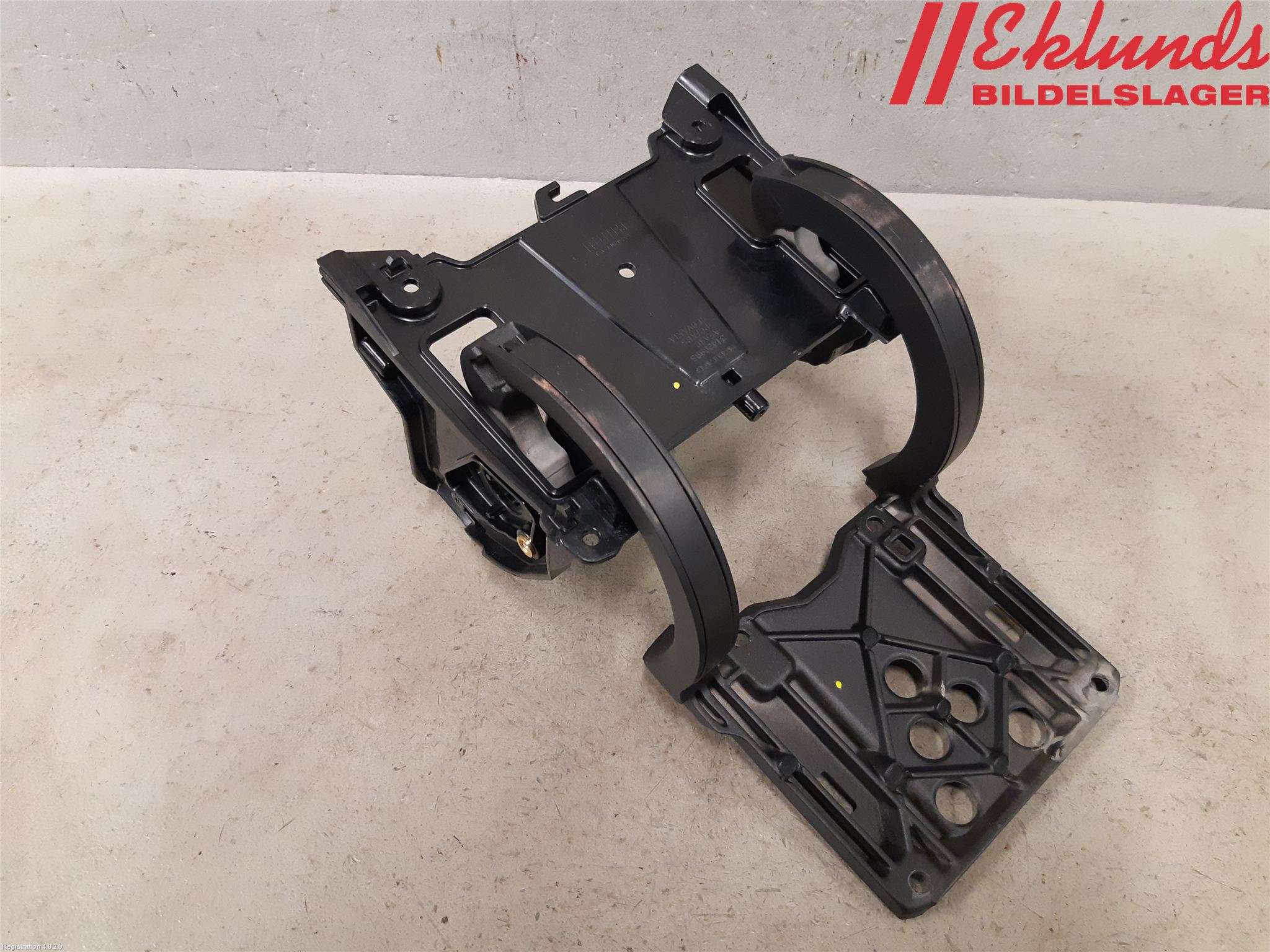 Volvo XC90/RECHARGE 16- Inredning Armstöd