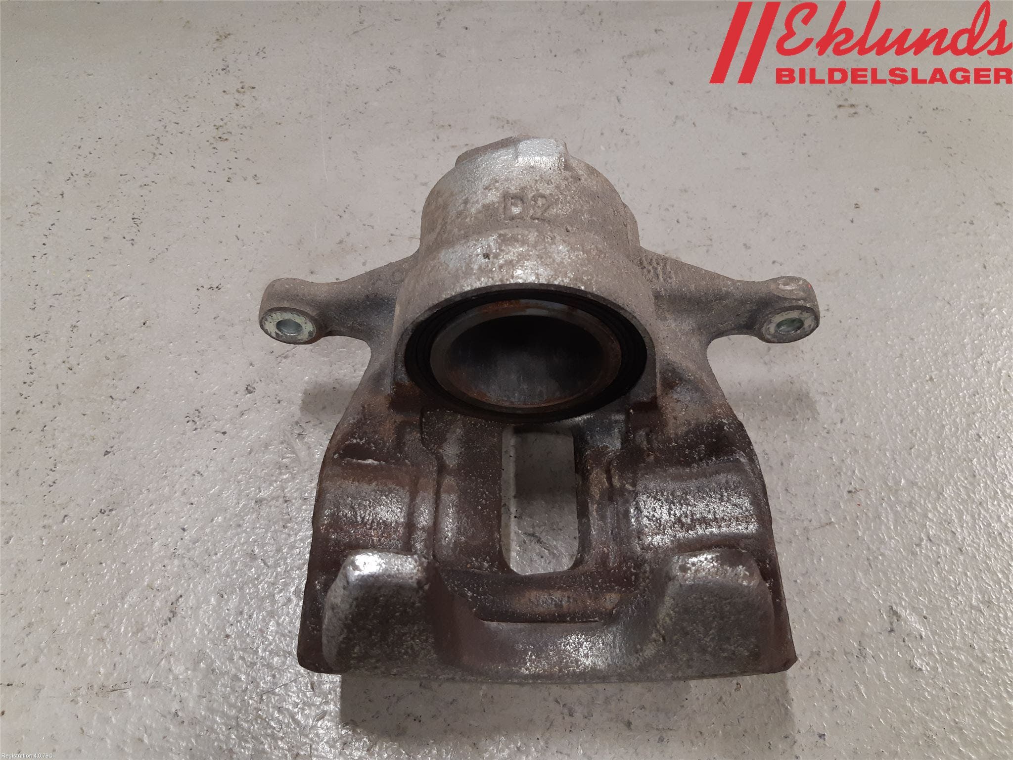 Toyota C-HR 16-23 Bromsok Fram Höger