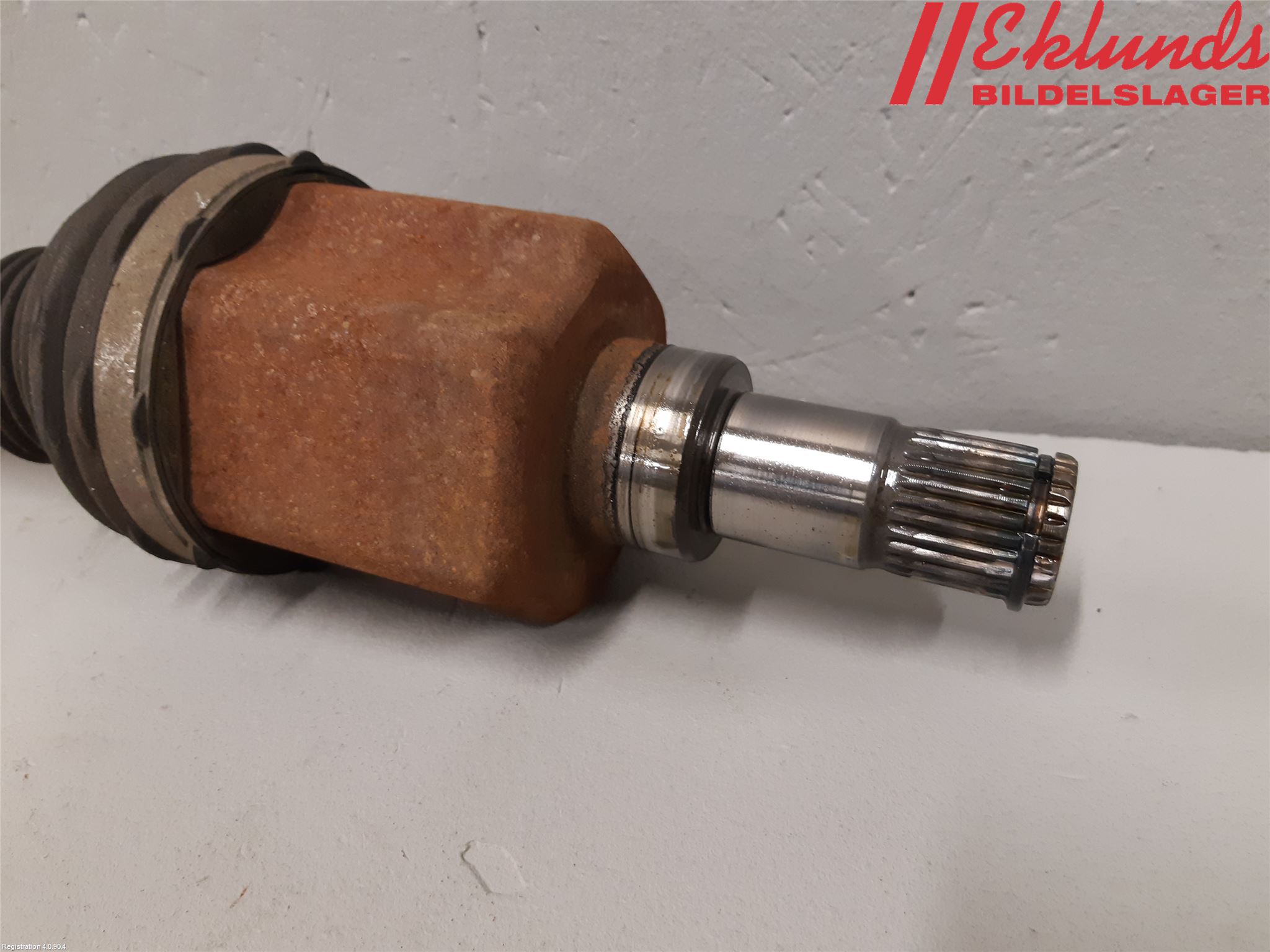 Volvo V40 12-19 Drivaxel Fram Vänster