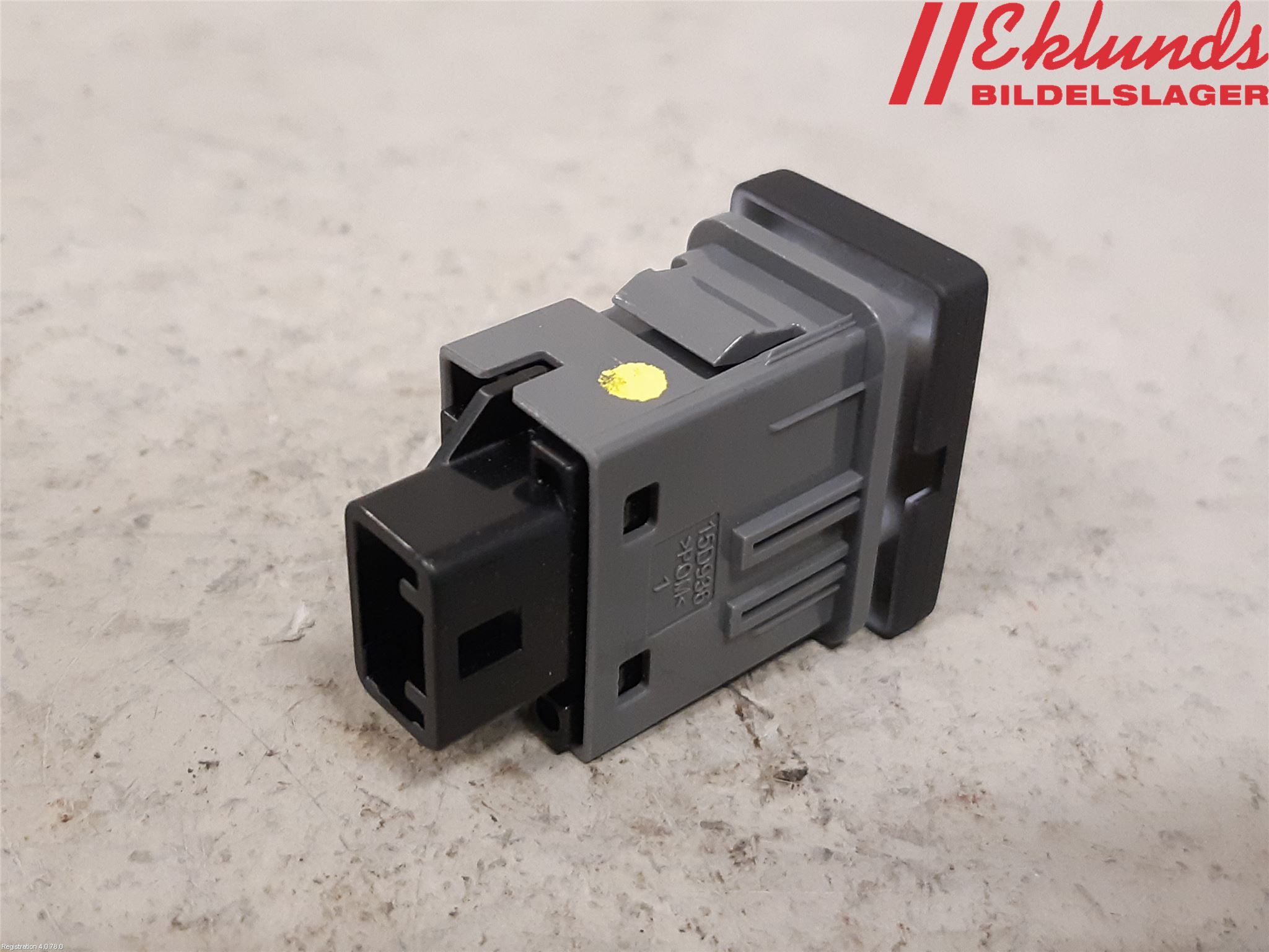 Toyota C-HR 16-23 Strömställare Tanklucka