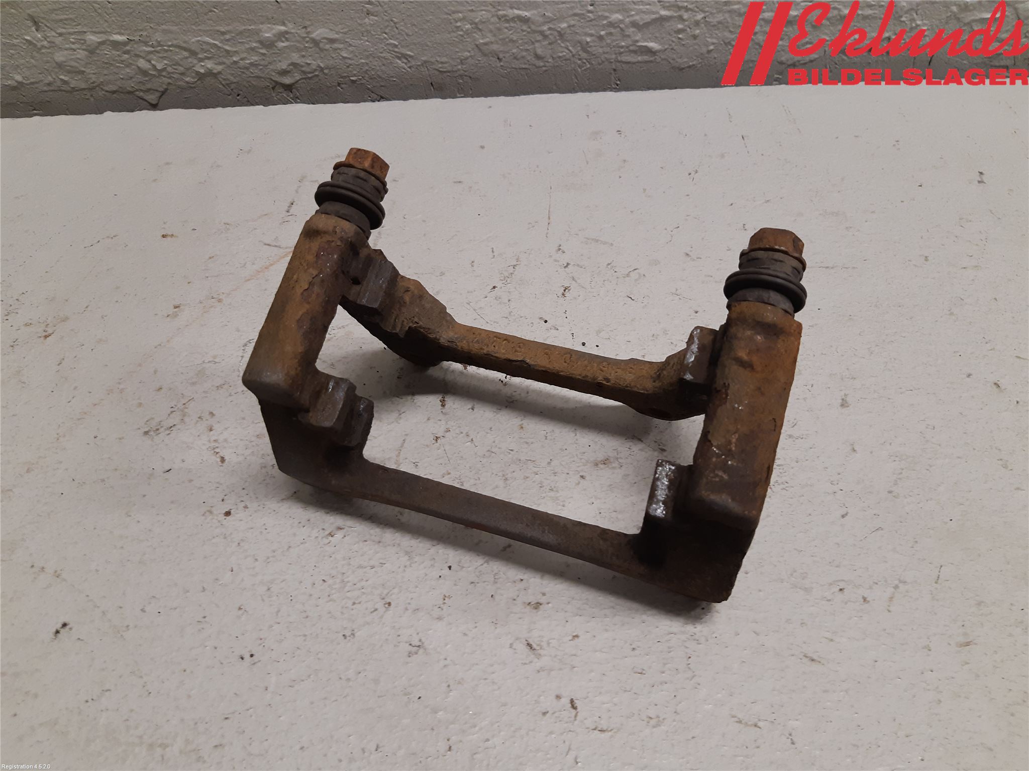 Audi A6 ALLROAD 12-18 Bromsokshållare