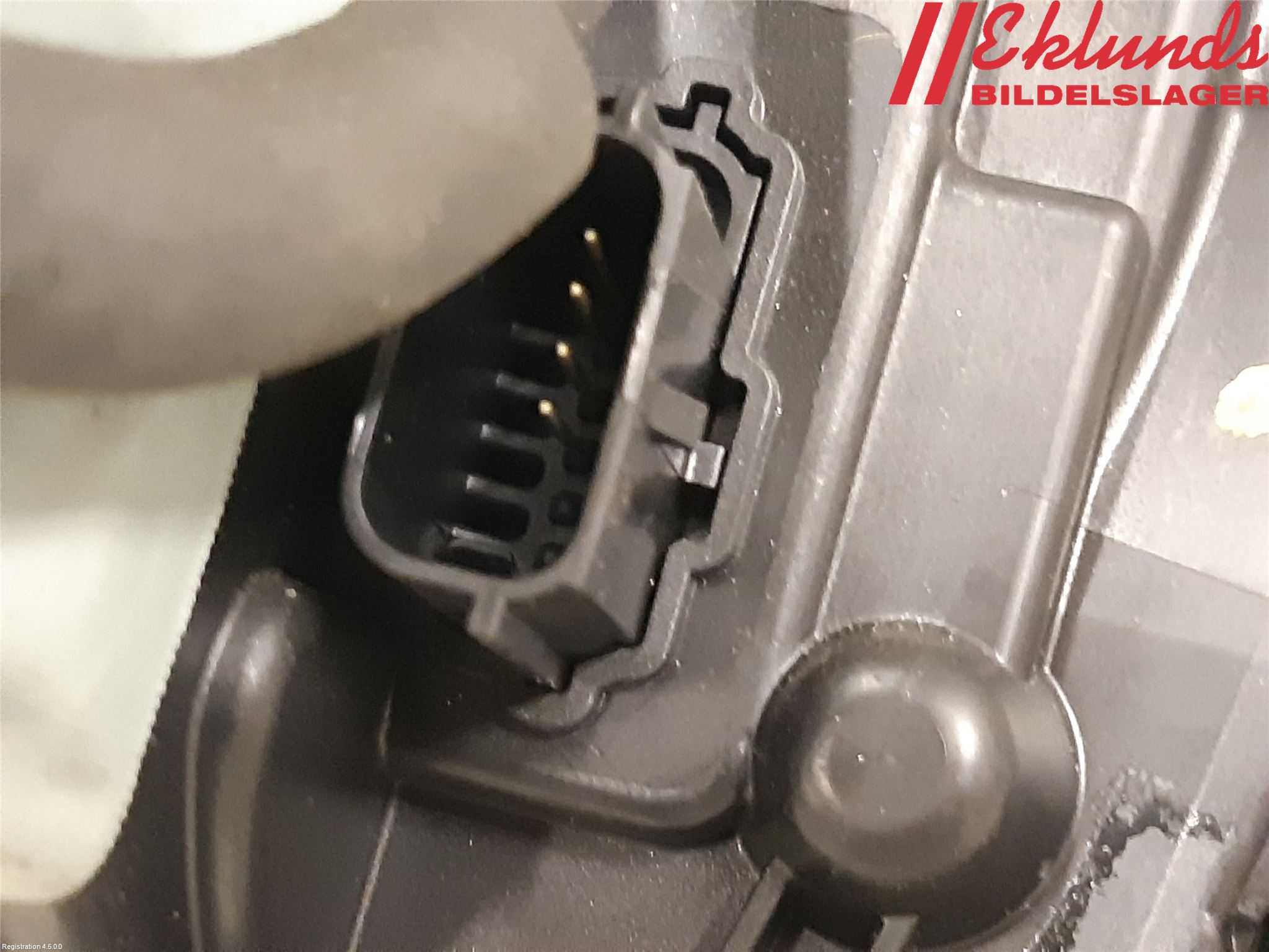 Ford FOCUS 19- Låskista-Dörrlås