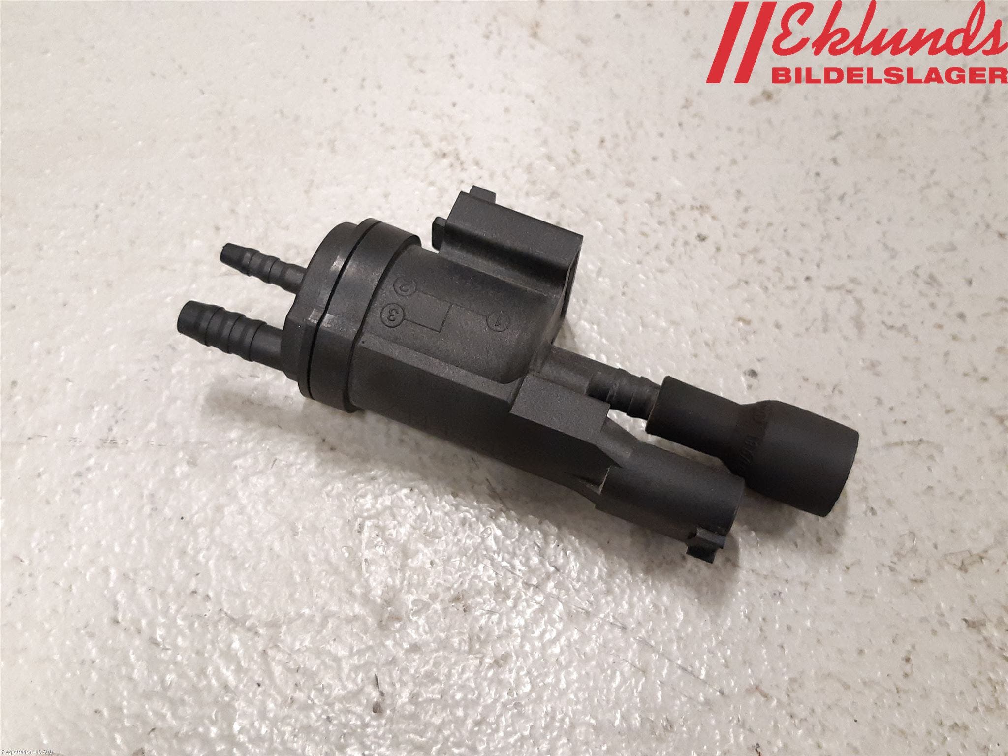 Mercedes-Benz MB C-KLASS (W205) 14-21 Vakuumventil