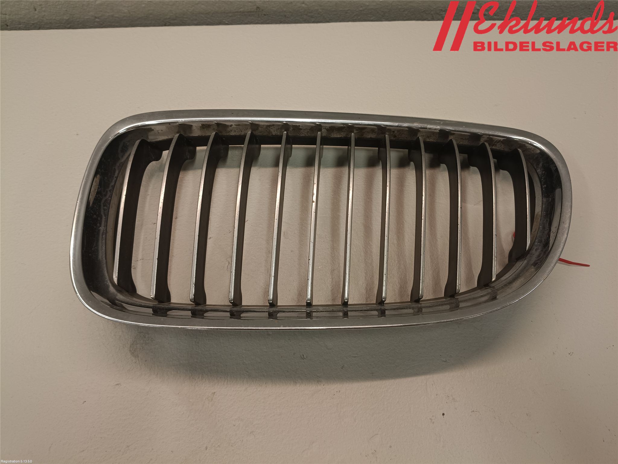 BMW 3 E90/91 SED/TOU 05-12 Grilldel Vänster