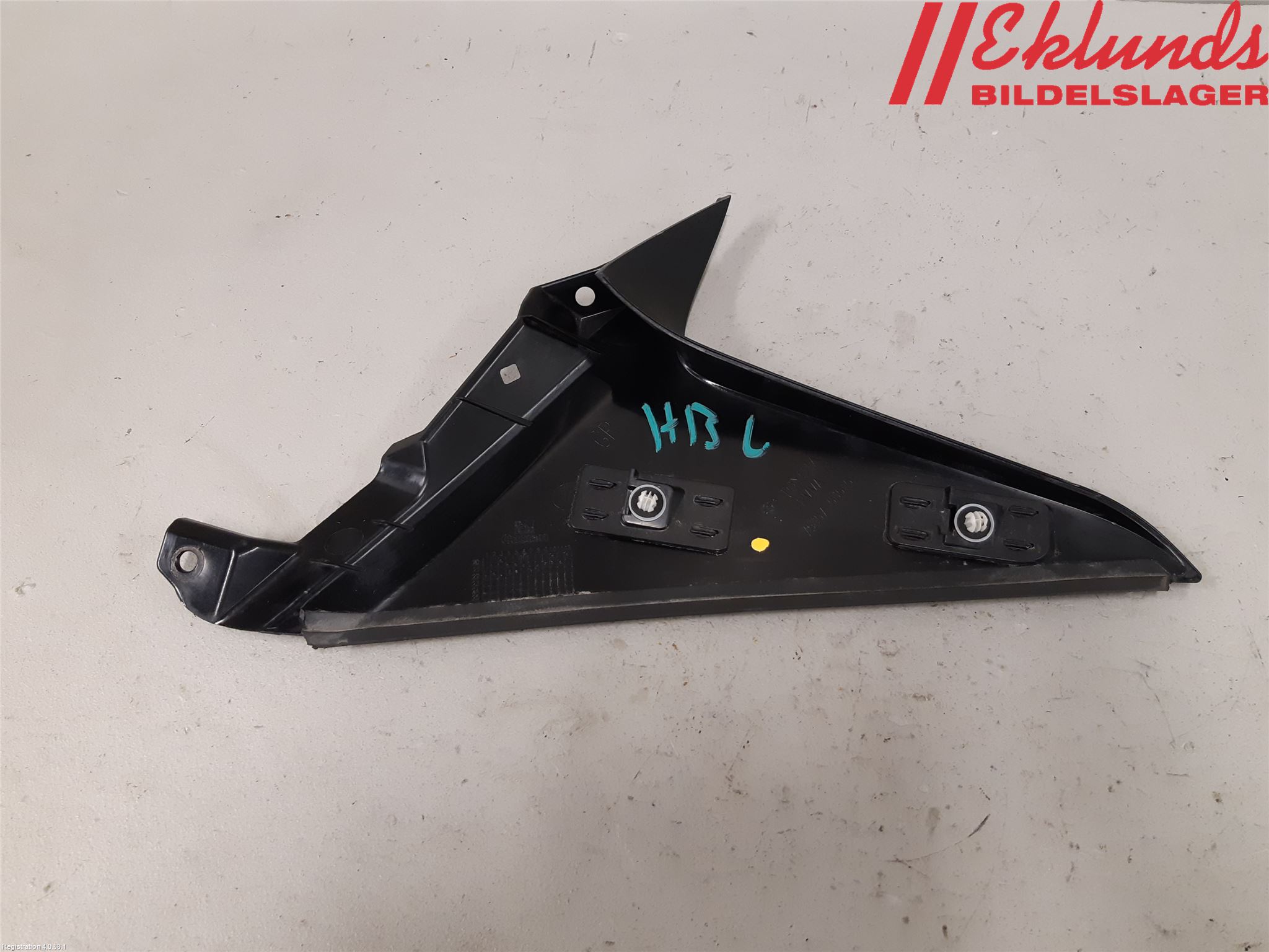Toyota YARIS CROSS XP21 21- Spoiler Baklucka