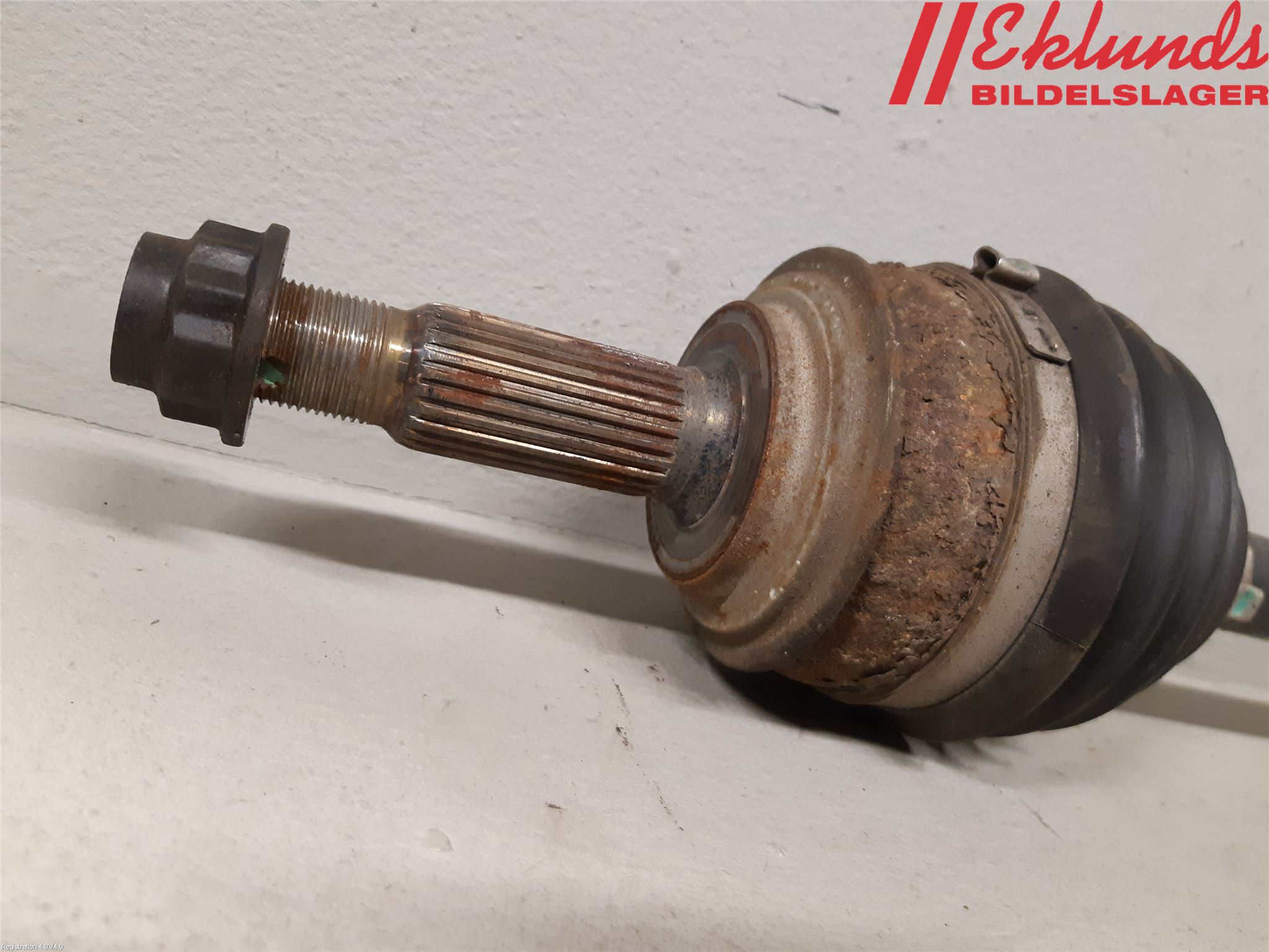 Toyota YARIS XP130 12-14 Drivaxel Fram Höger