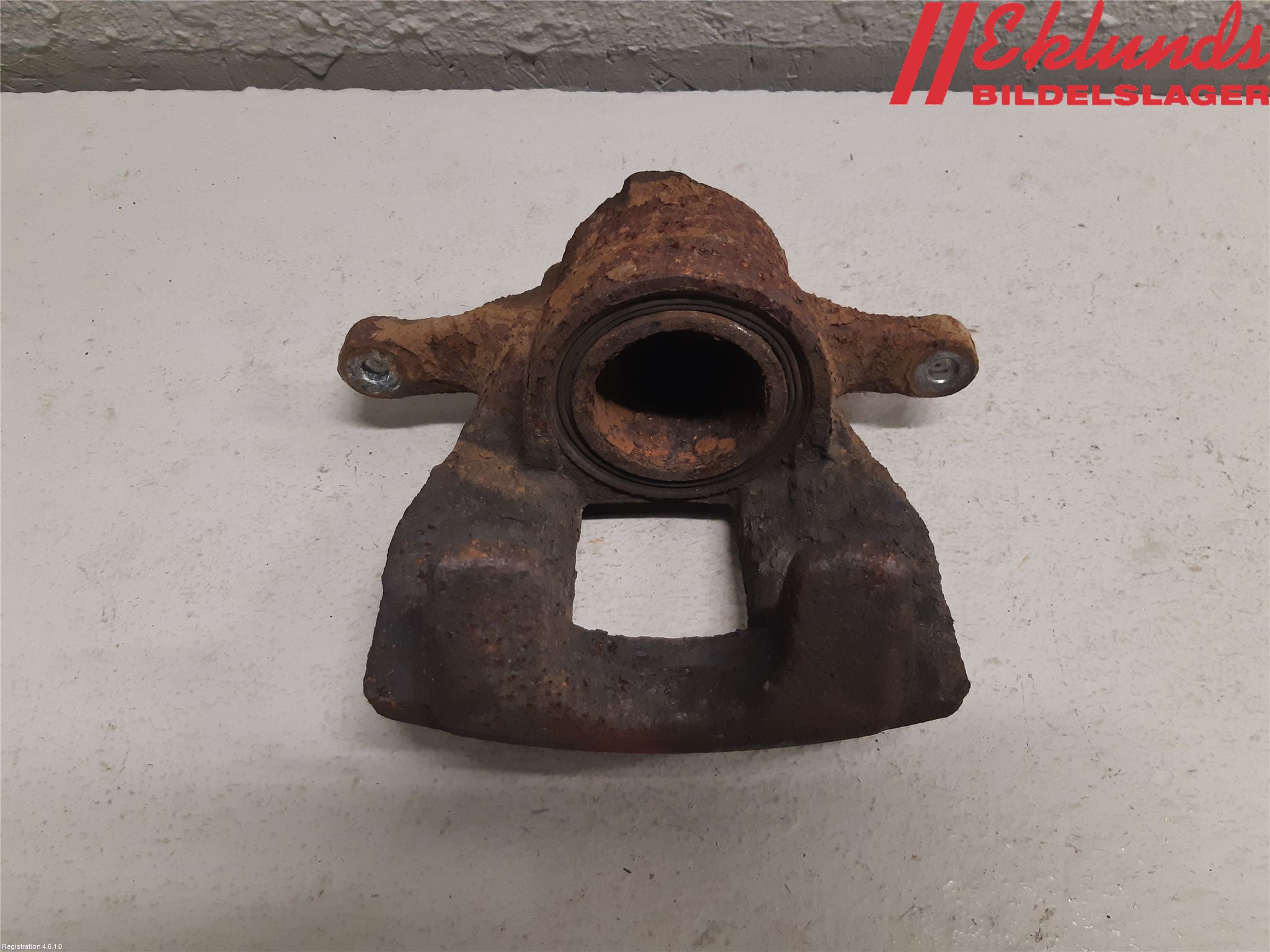 Toyota AURIS 13-19 Bromsok Fram Vänster