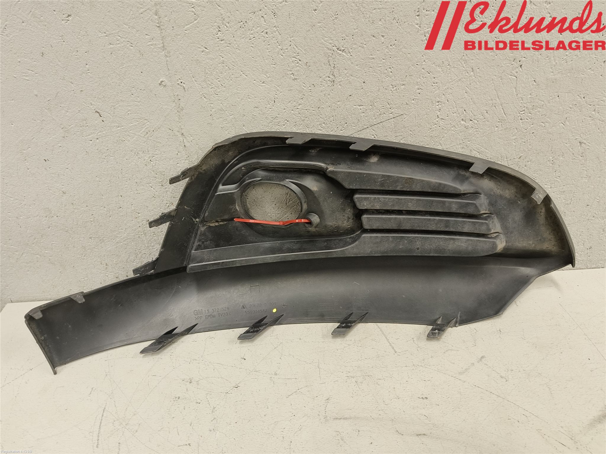 Opel INSIGNIA 09-16 Dimljussarg Fram