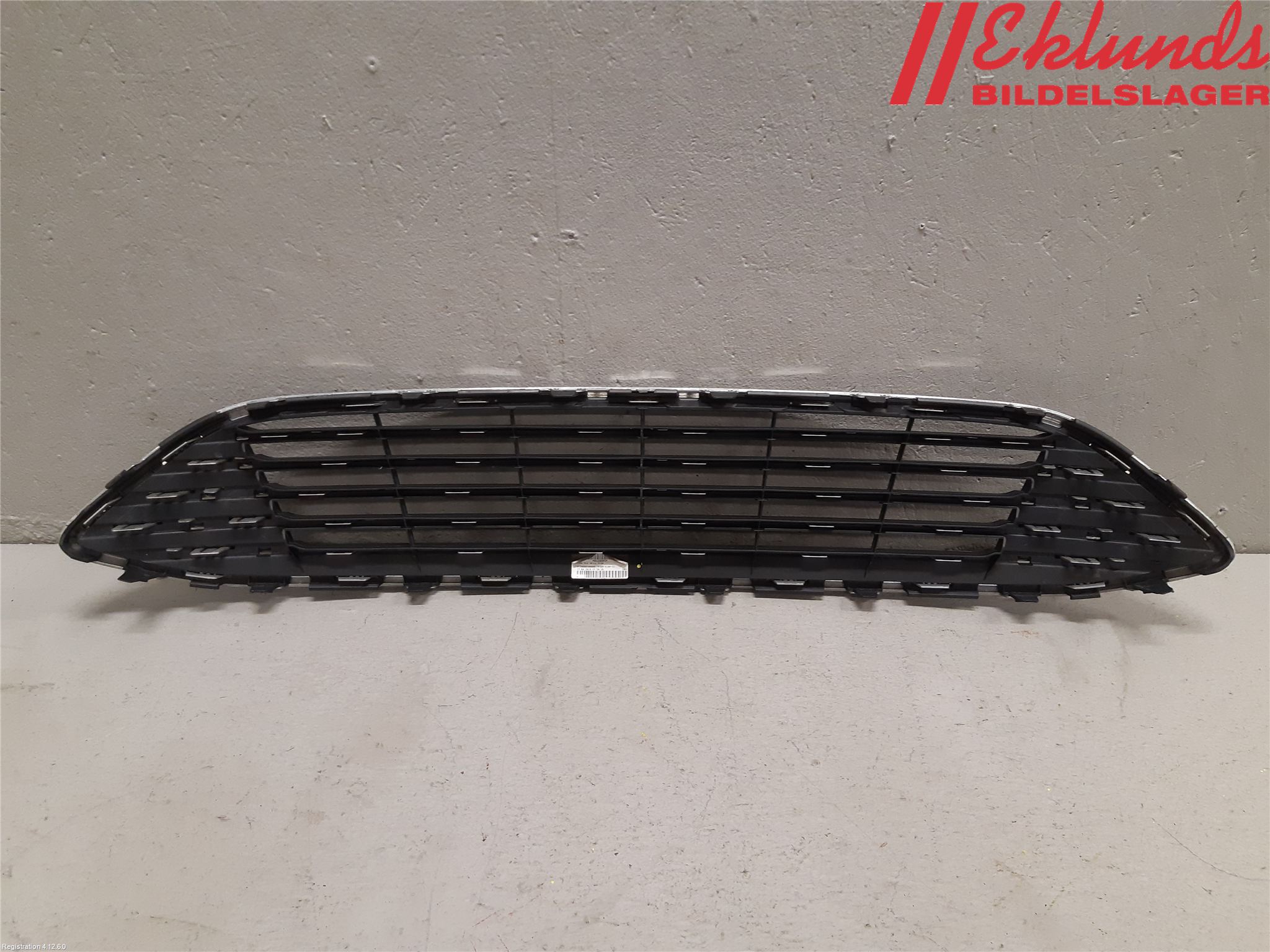 Ford FOCUS 15-18 Grill Komp
