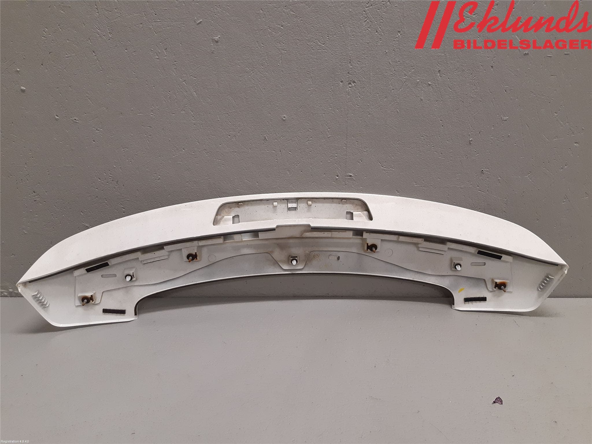 Toyota AVENSIS 16-18 Spoiler Baklucka