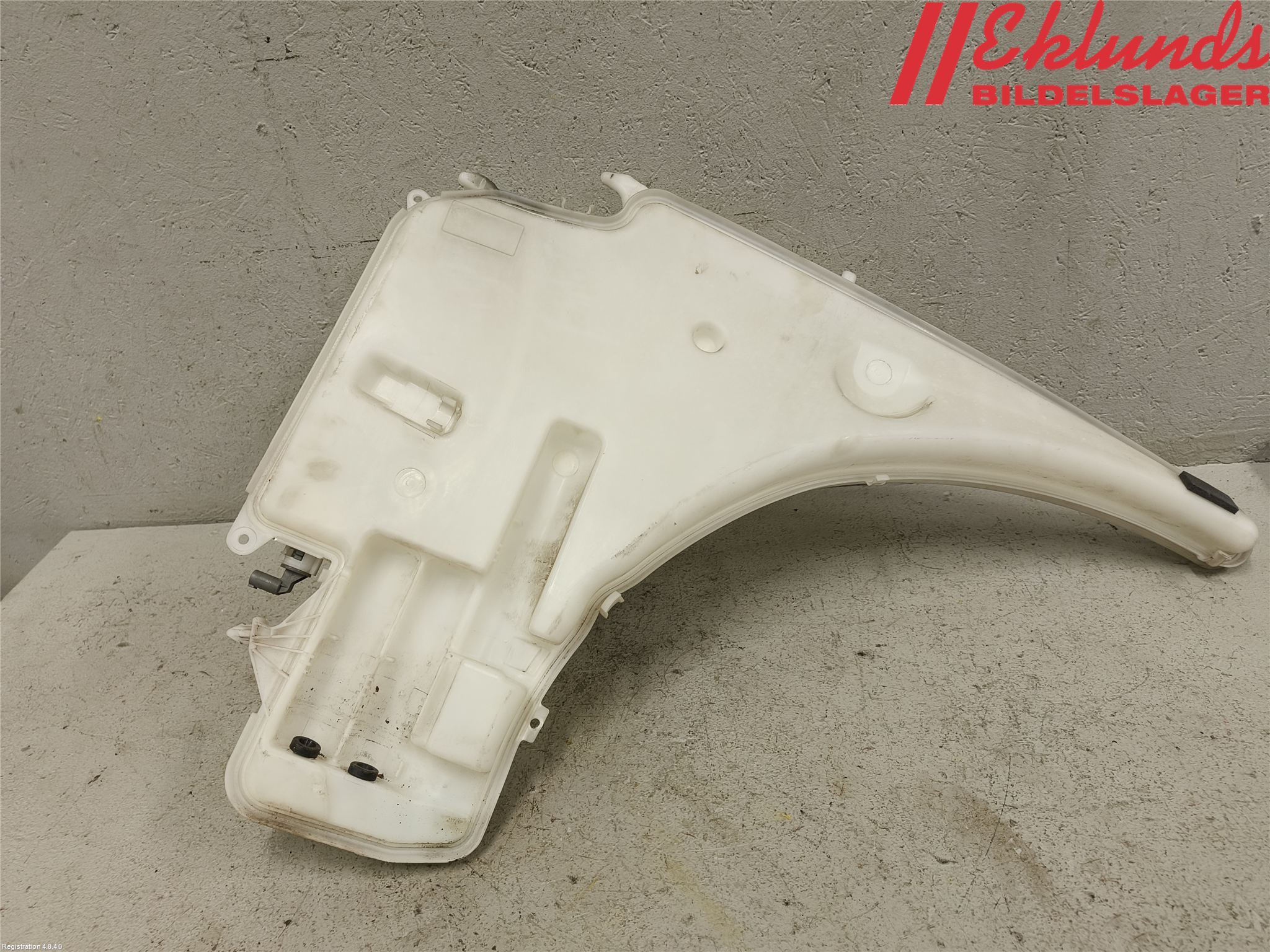 BMW 1 E87/81 5D/3D 03-11 Spolartank Vindruta