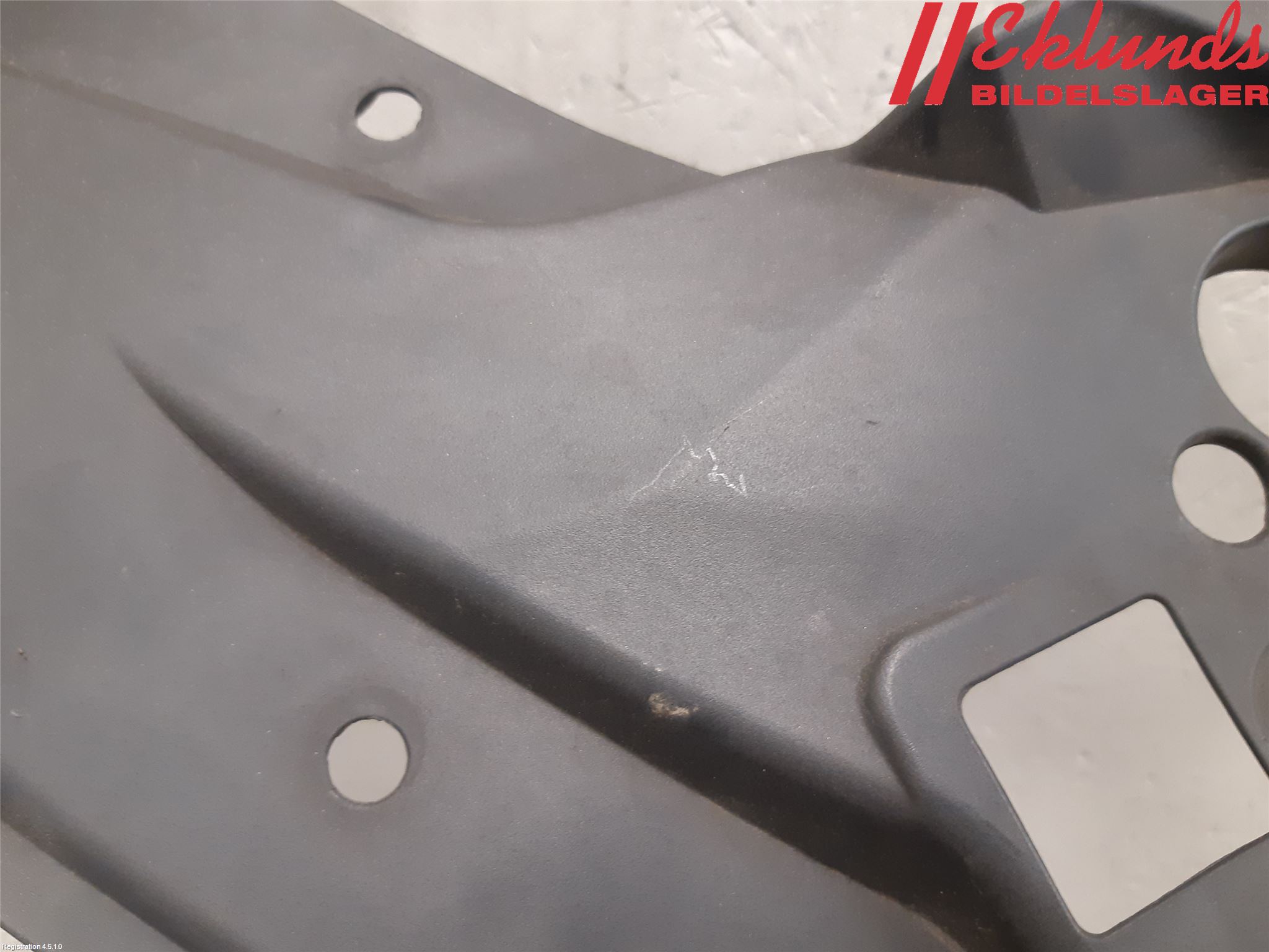 Dodge DURANGO Täckplast Front