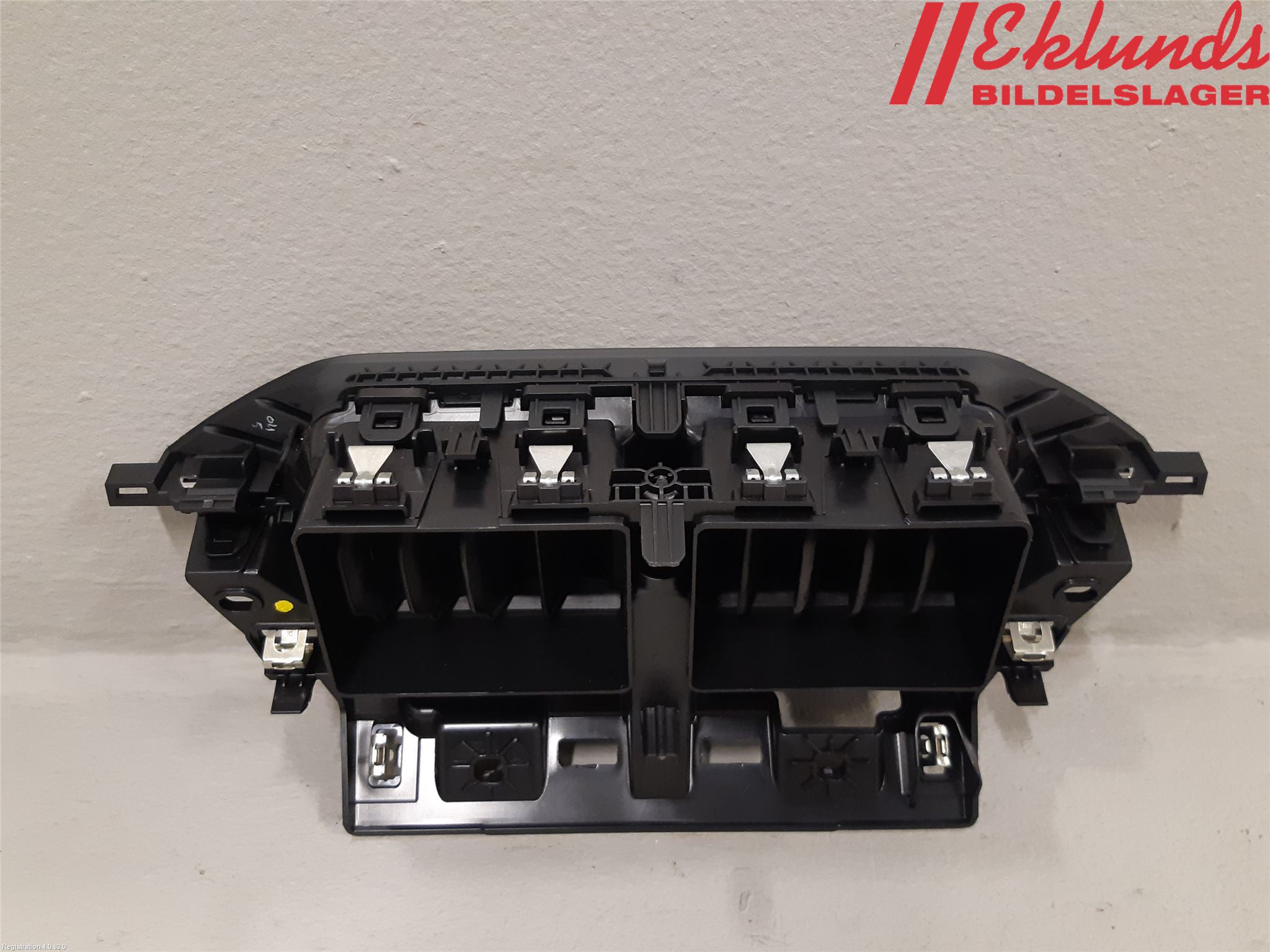 Peugeot 208/E-208 20- Defrosterkanal-Munstycke