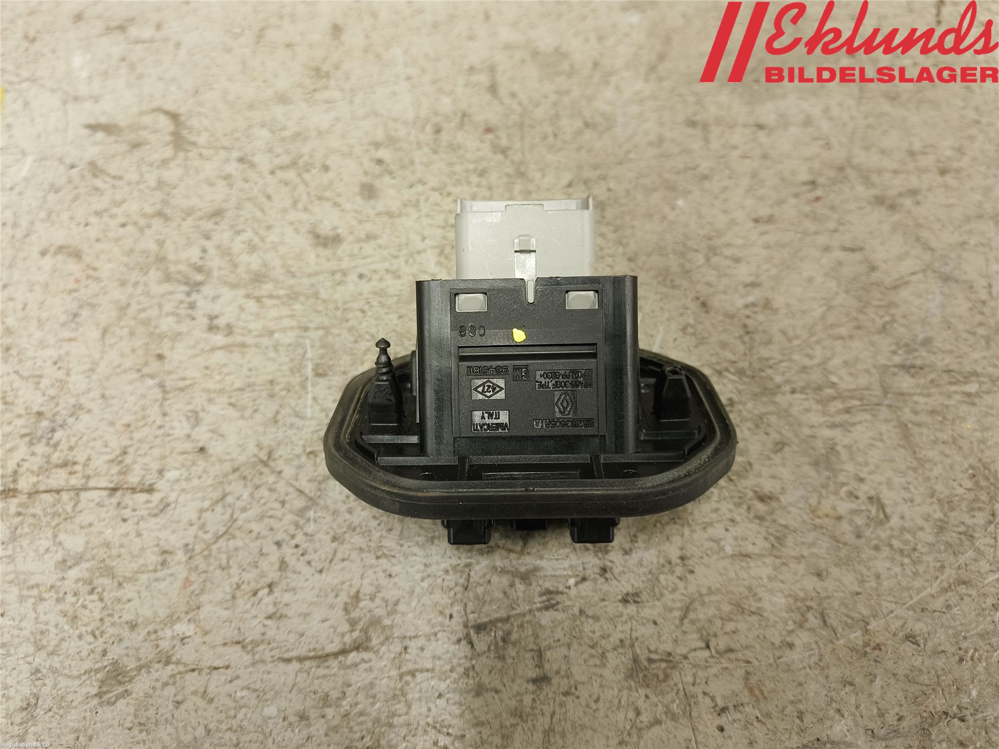 Renault TRAFIC/E-TECH 15- Centrallåskontakt Vid Lås