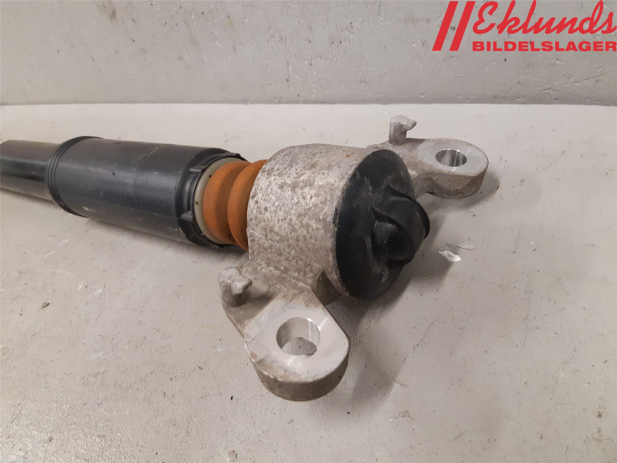 Volvo V60 CROSS COUNTRY 19- Stötdämpare Bak