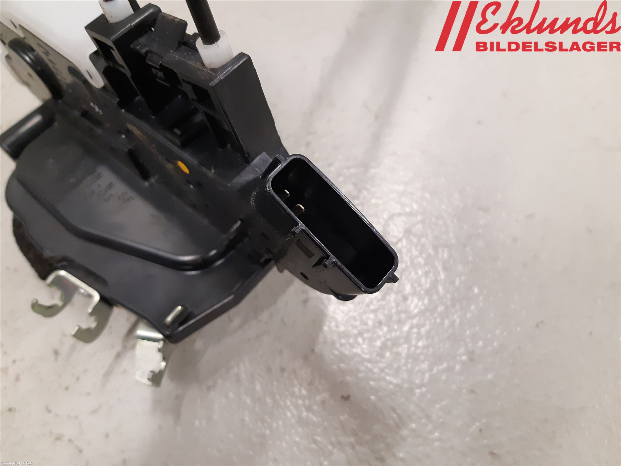 Nissan LEAF 11-17 Låskista-Dörrlås