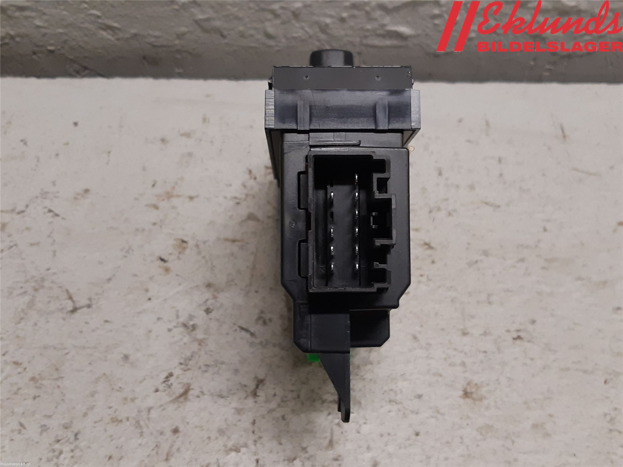 Volvo V70 05-08 Strömställare Elhiss