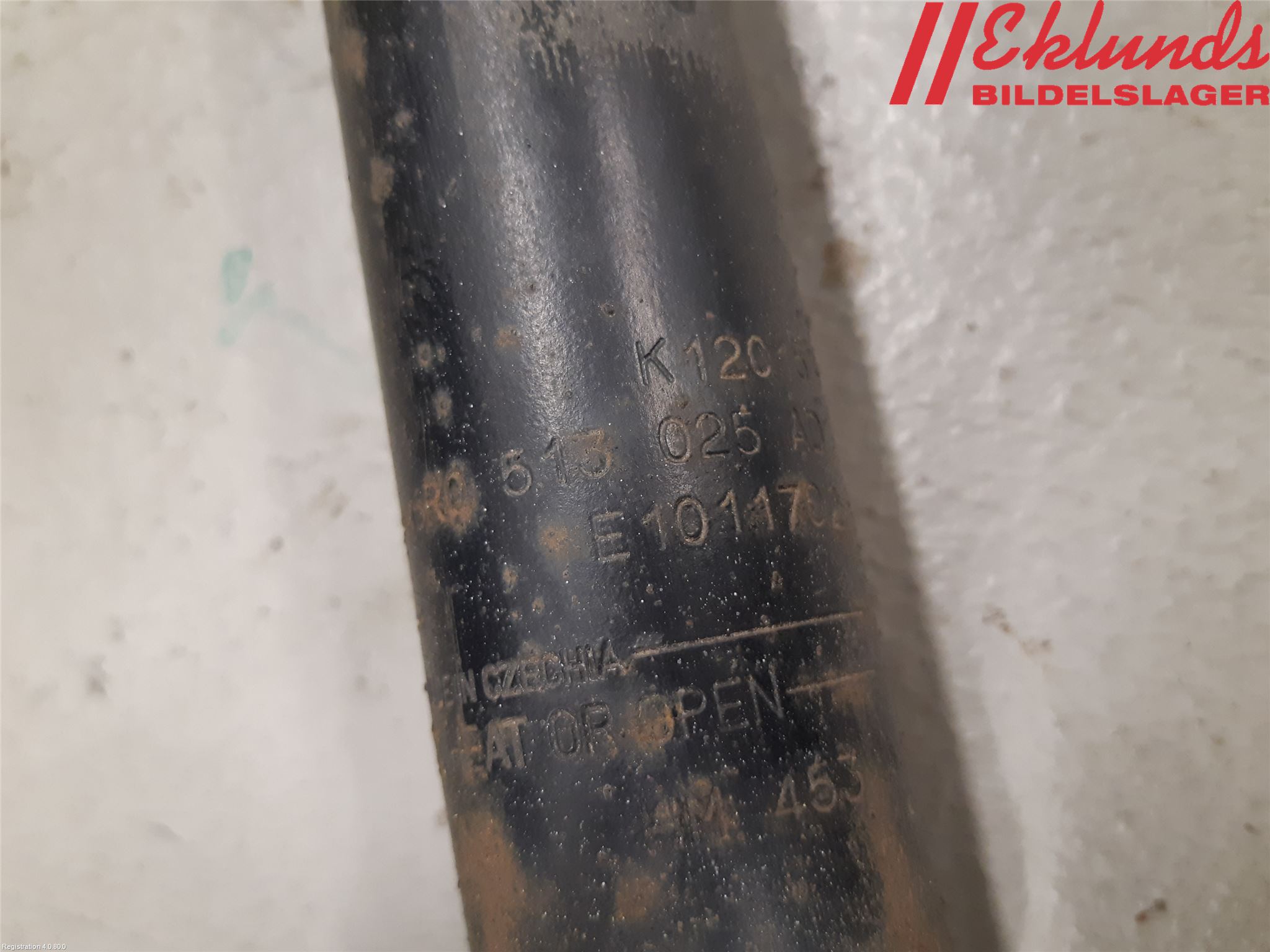 Volkswagen VW POLO 10-17 Stötdämpare Bak