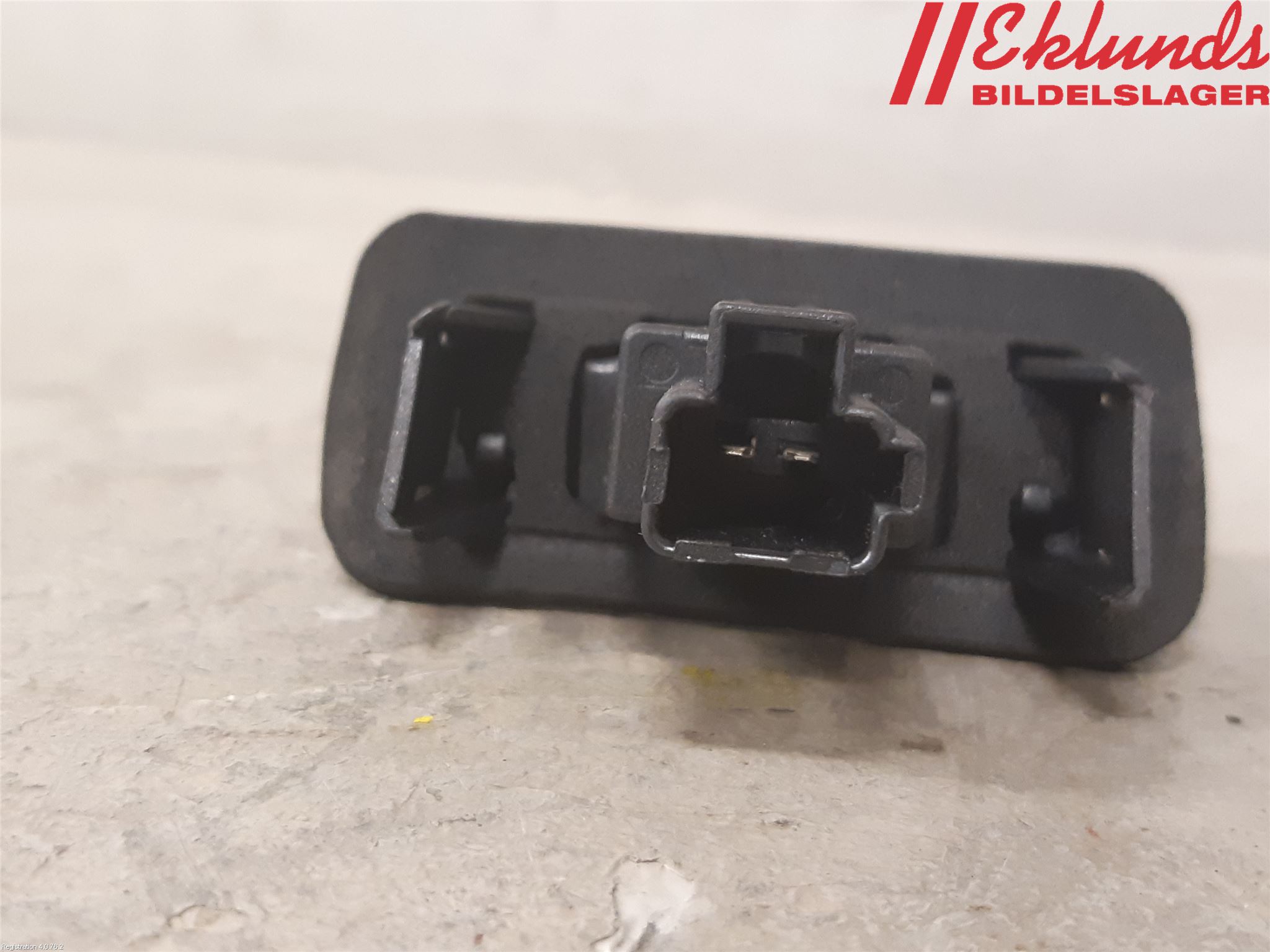 Toyota YARIS XP130 15-20 Skylt Belysning