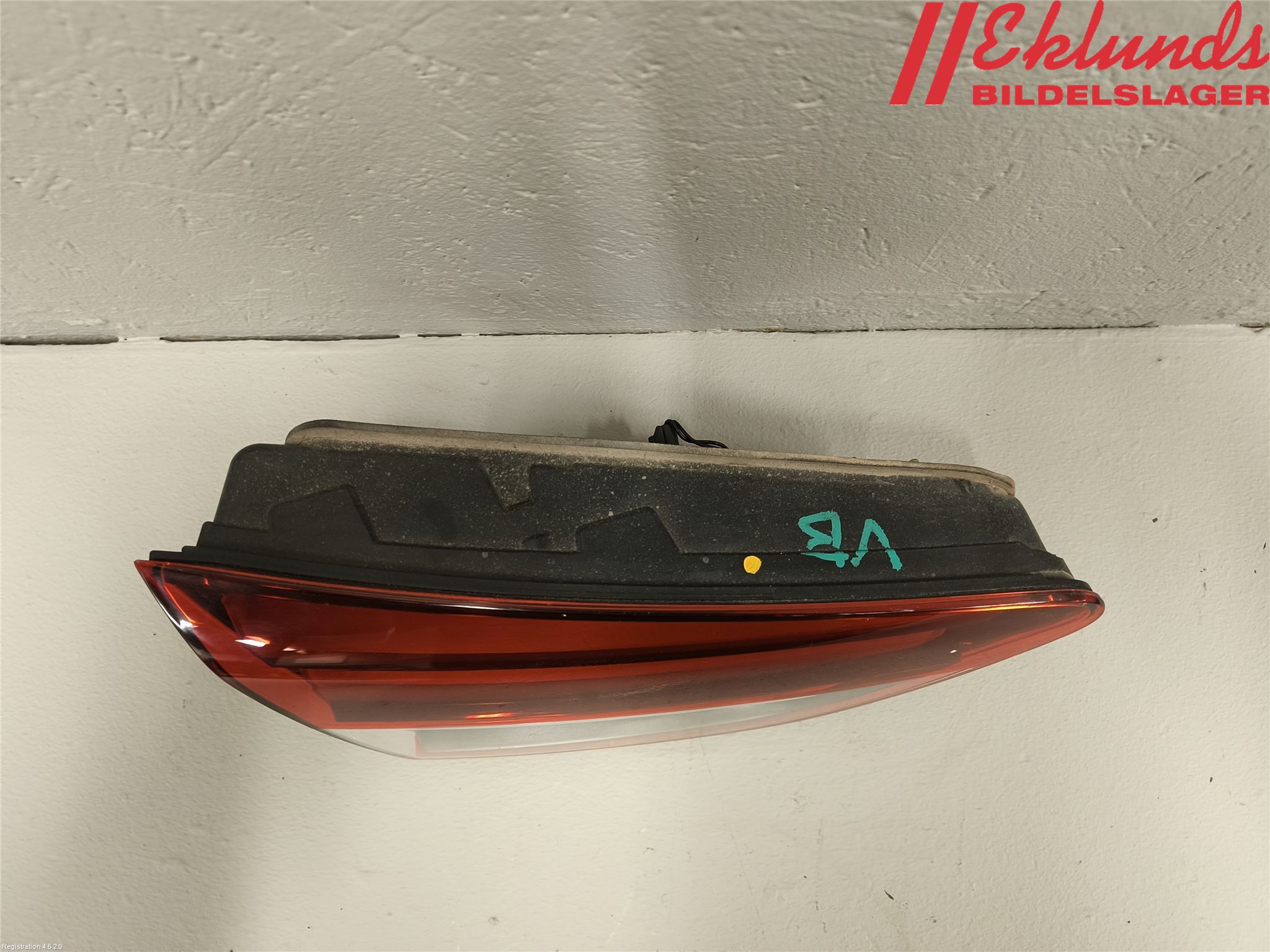 Opel INSIGNIA 17- Bakljus Lucka Vä