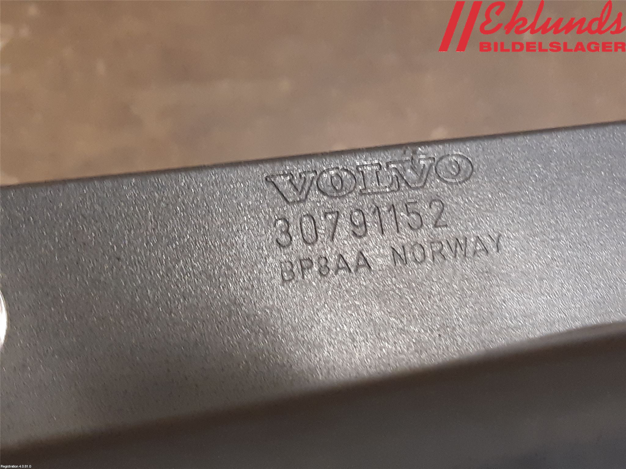 Volvo V70 08-13 Stötfångarbalk Fram