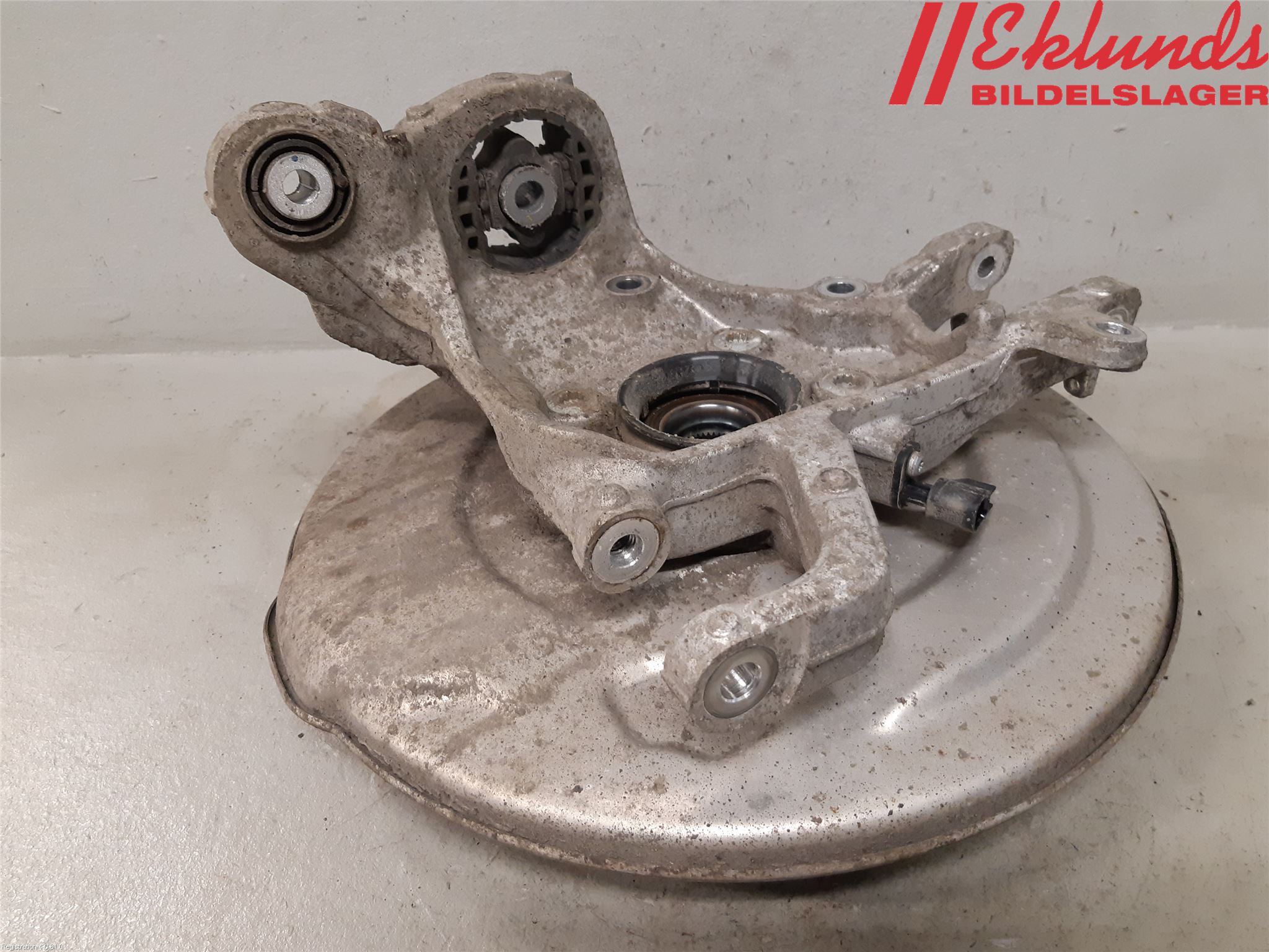 Volvo XC60 18- Hjullagerhus-Spindel Hö B