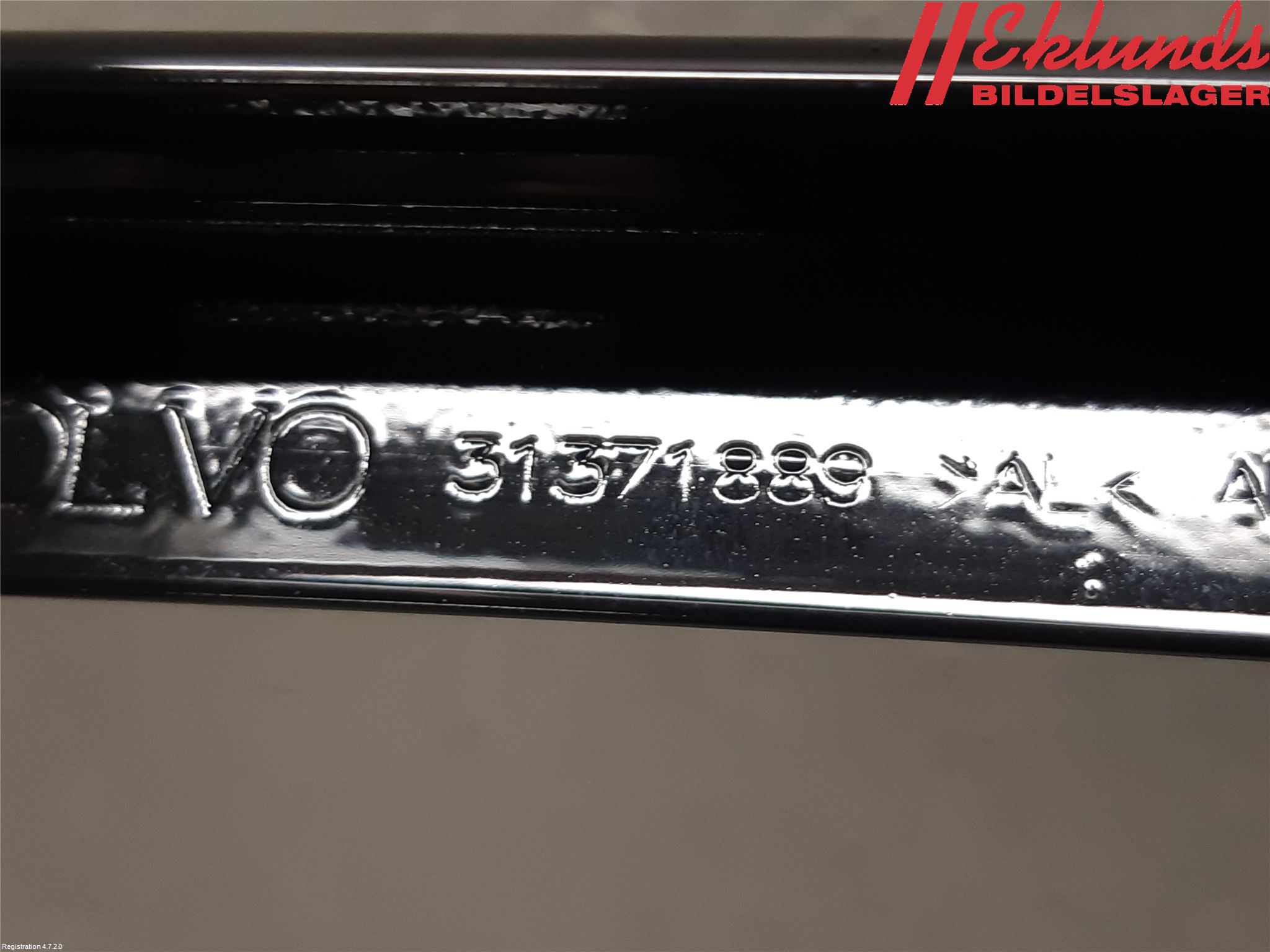 Volvo XC90/RECHARGE 16- Sidoruta Bak - Dekorlist