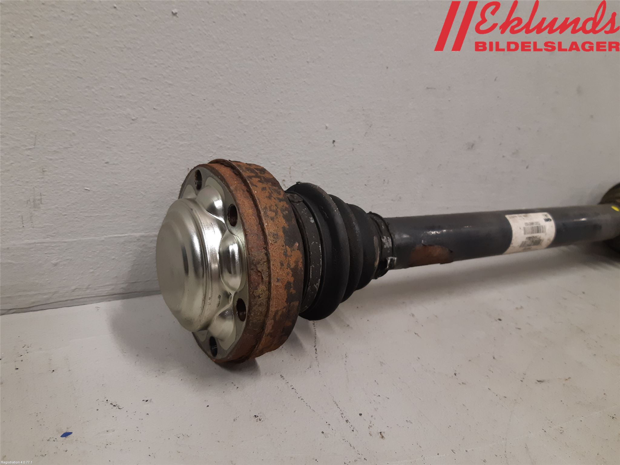 BMW X6 E71/E72   08-14 Drivaxel Bak Höger