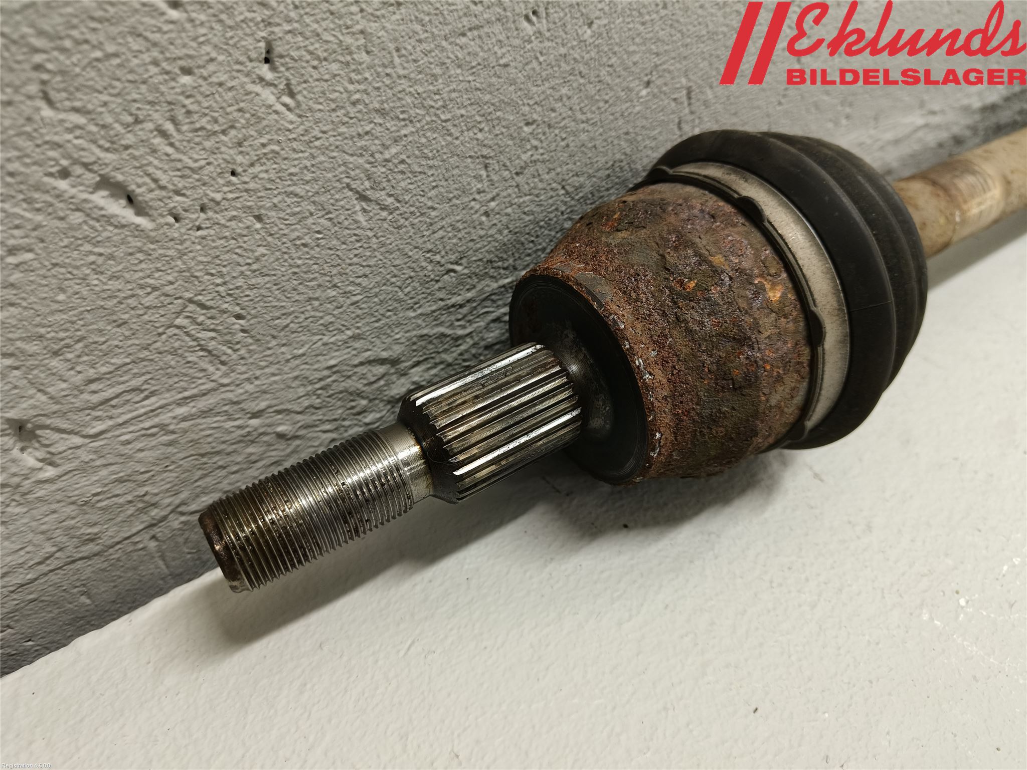 Ford FOCUS 11-14 Drivaxel Fram Vänster