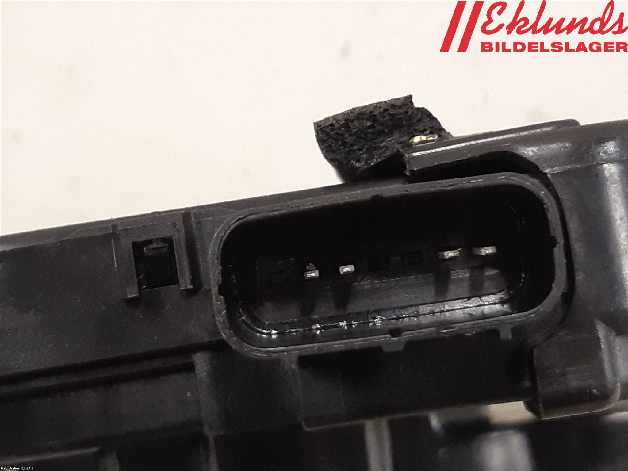 Kia SPORTAGE (SL) 11-15 Låskista-Dörrlås