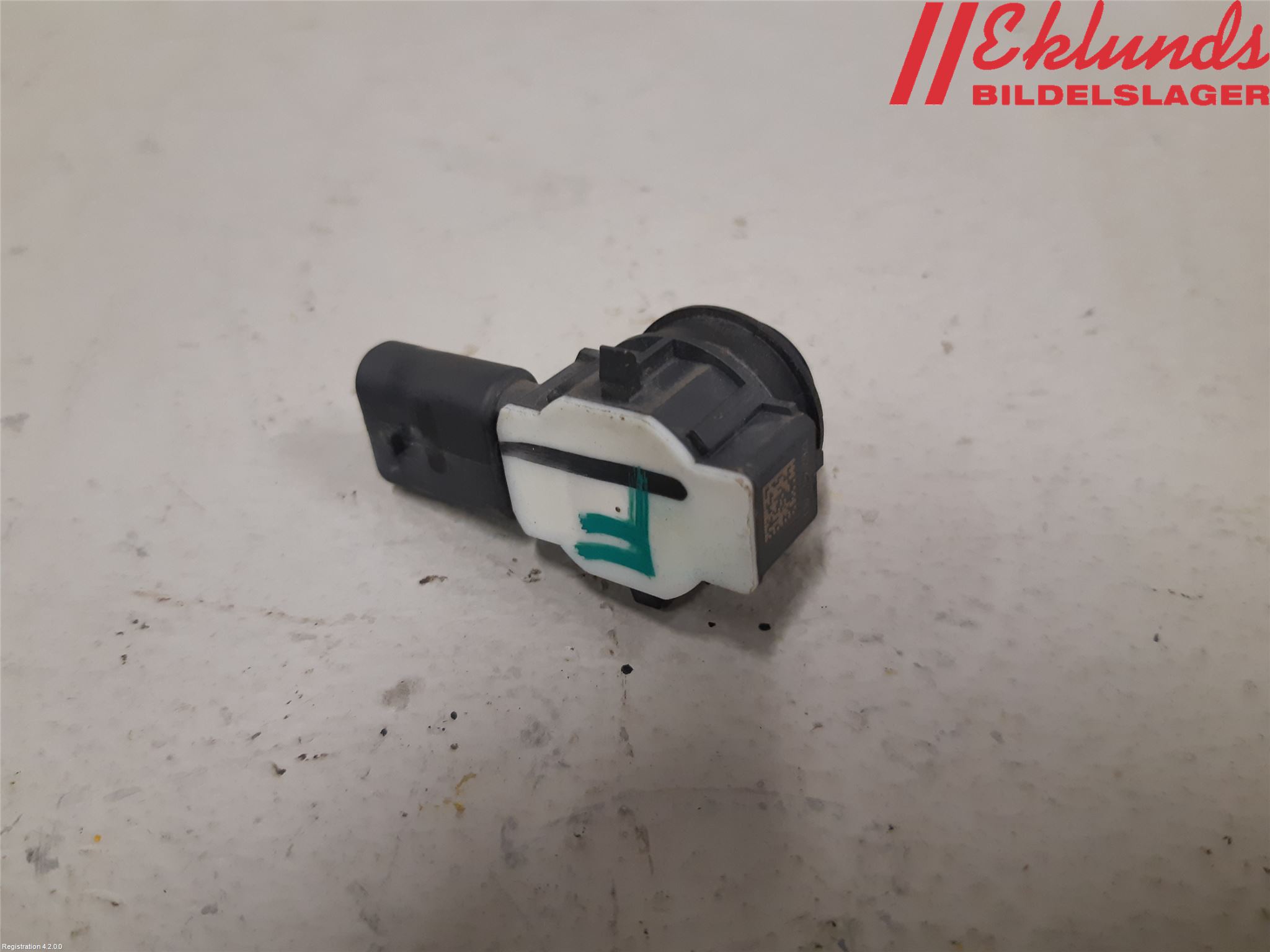 BMW 1 F20/F21 11-19 Parkeringshjälp Frontsensor