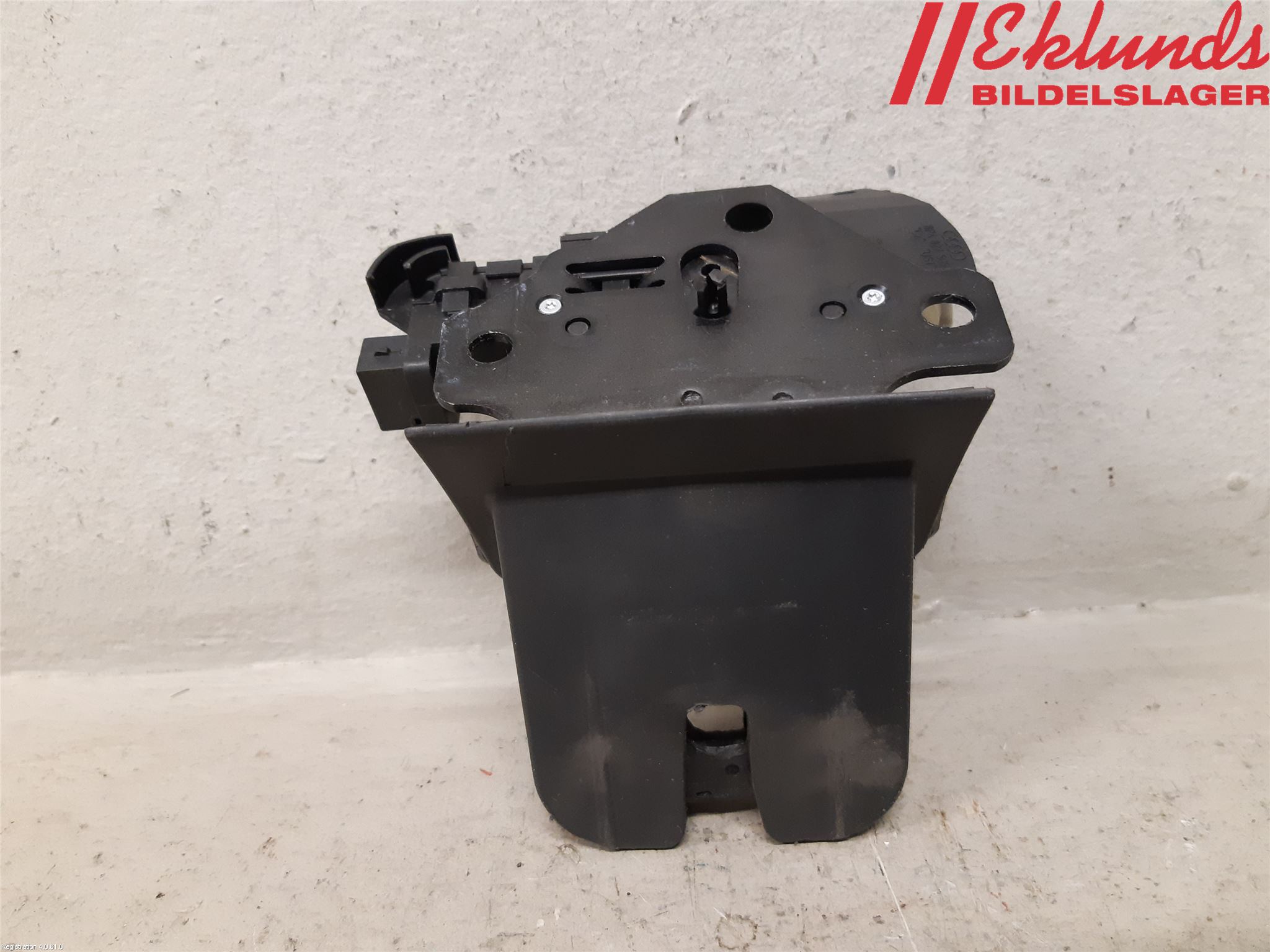 Audi A6/S6     05-11 Låskista Baklucka