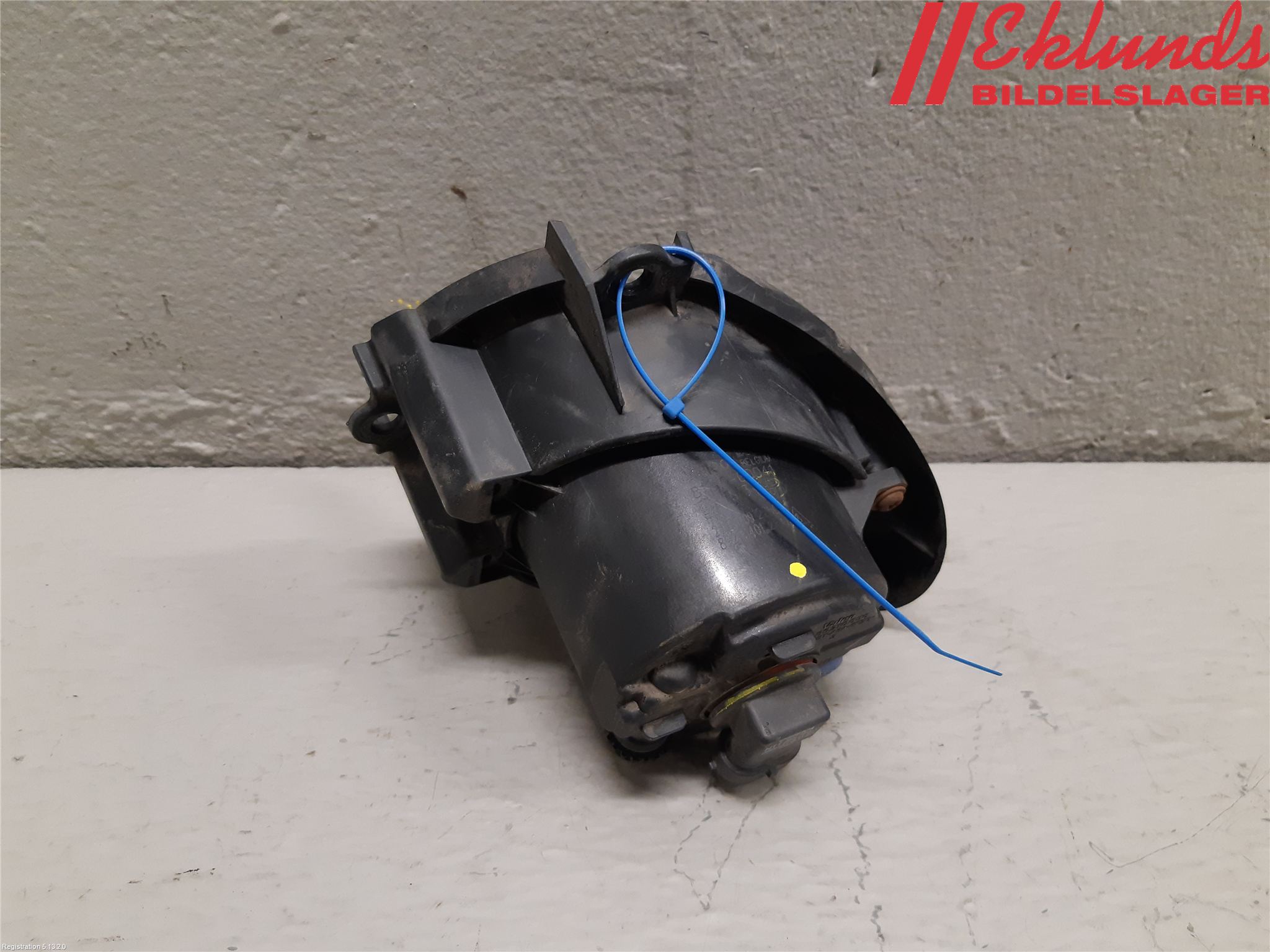 Toyota AVENSIS 09-15 Dimljus-Varselljus Fram