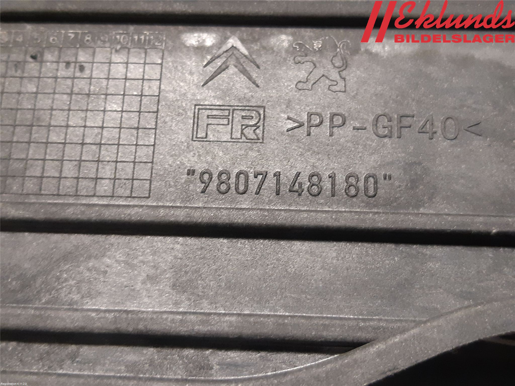 Peugeot 308 14-21 Front Huvlåsplåt-Balk