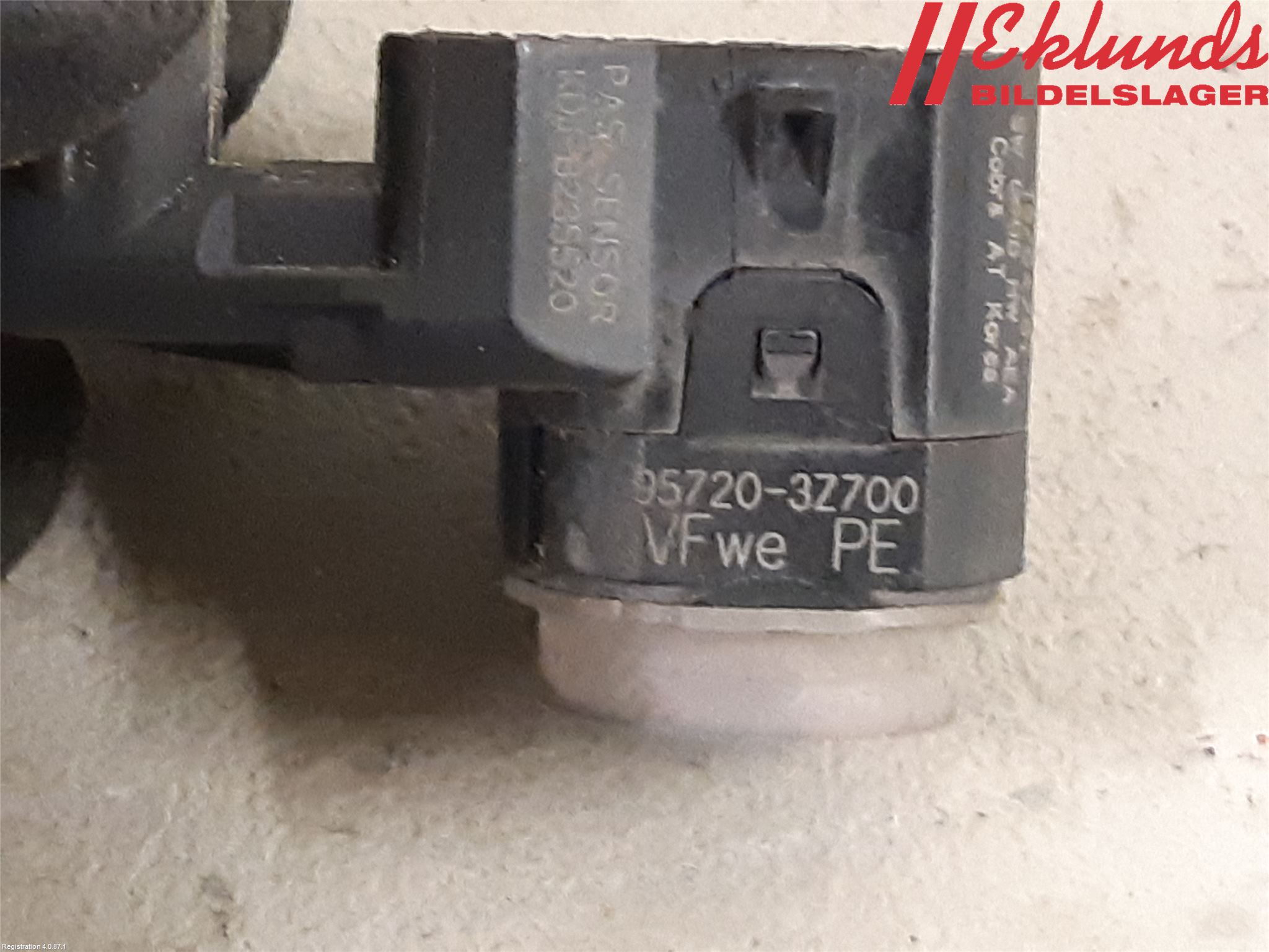 Hyundai i40 16-18 Parkeringshjälp Frontsensor