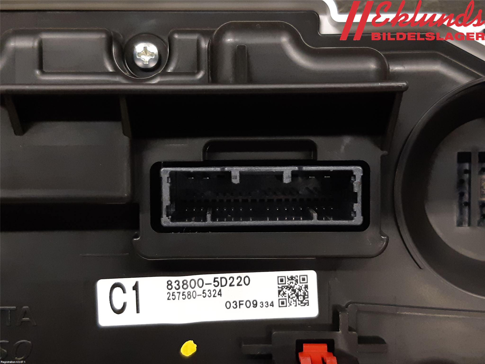 Toyota YARIS XP21 20- Instrument Komb