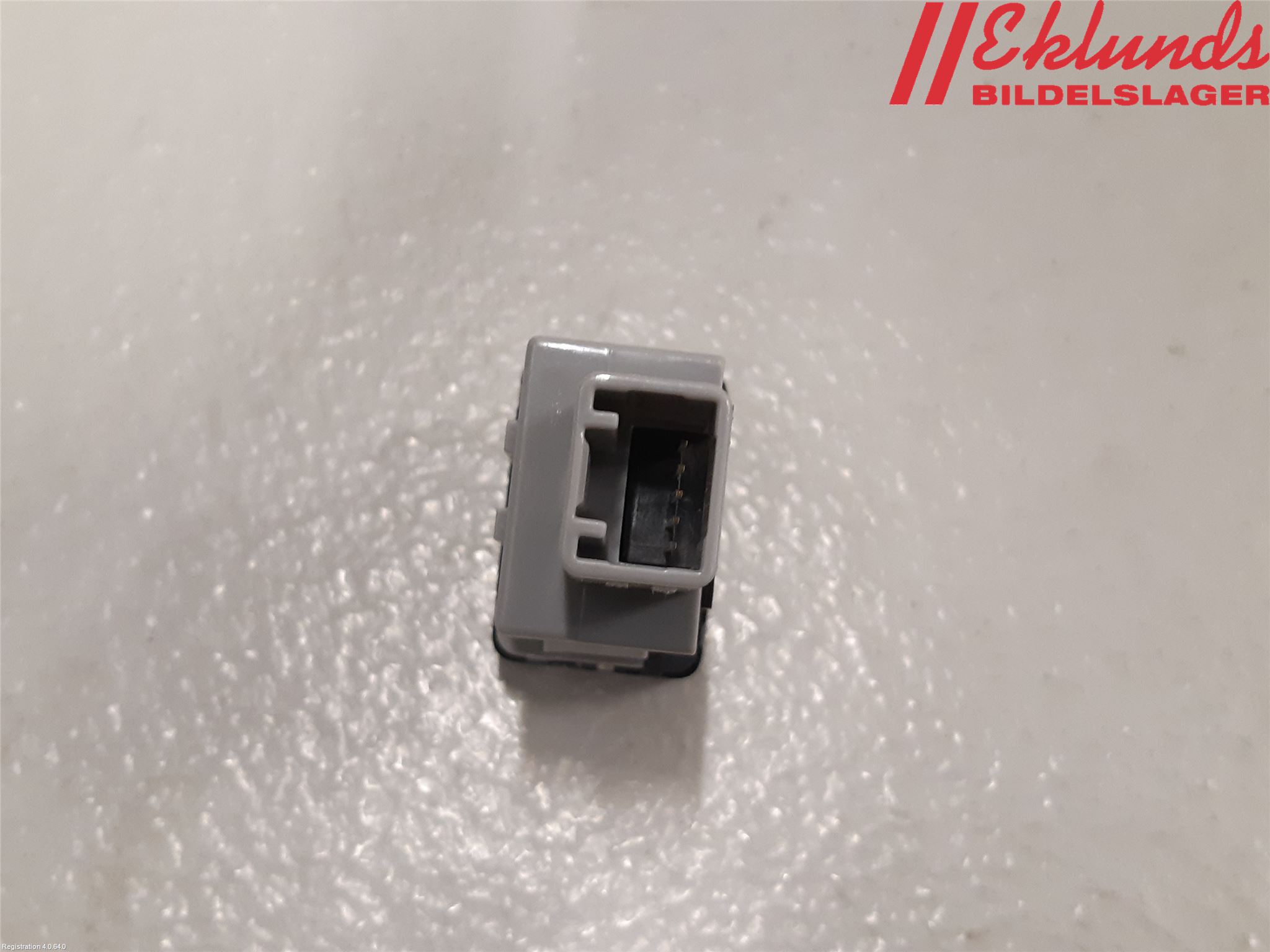 Mitsubishi OUTLANDER 13-21 Str Ljusvidd Reglering