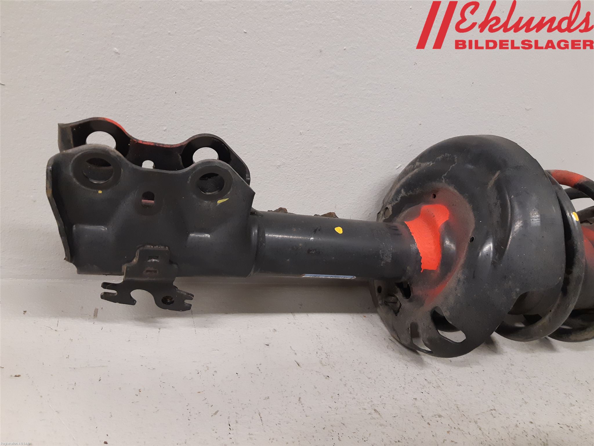 Lexus UX/300e 19- Fjäderben Fram Vänster