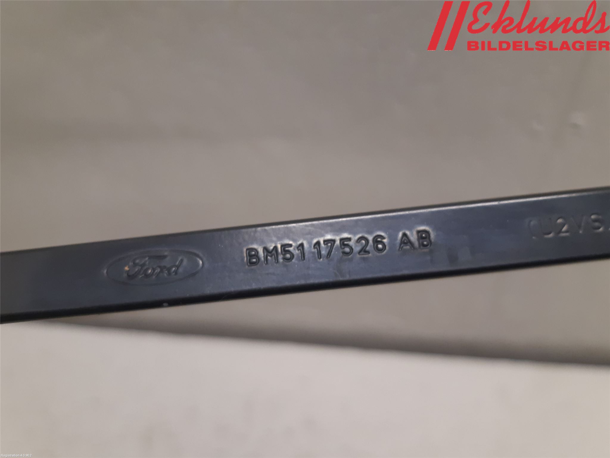 Ford FOCUS 11-14 Torkararm Armar Vindruta