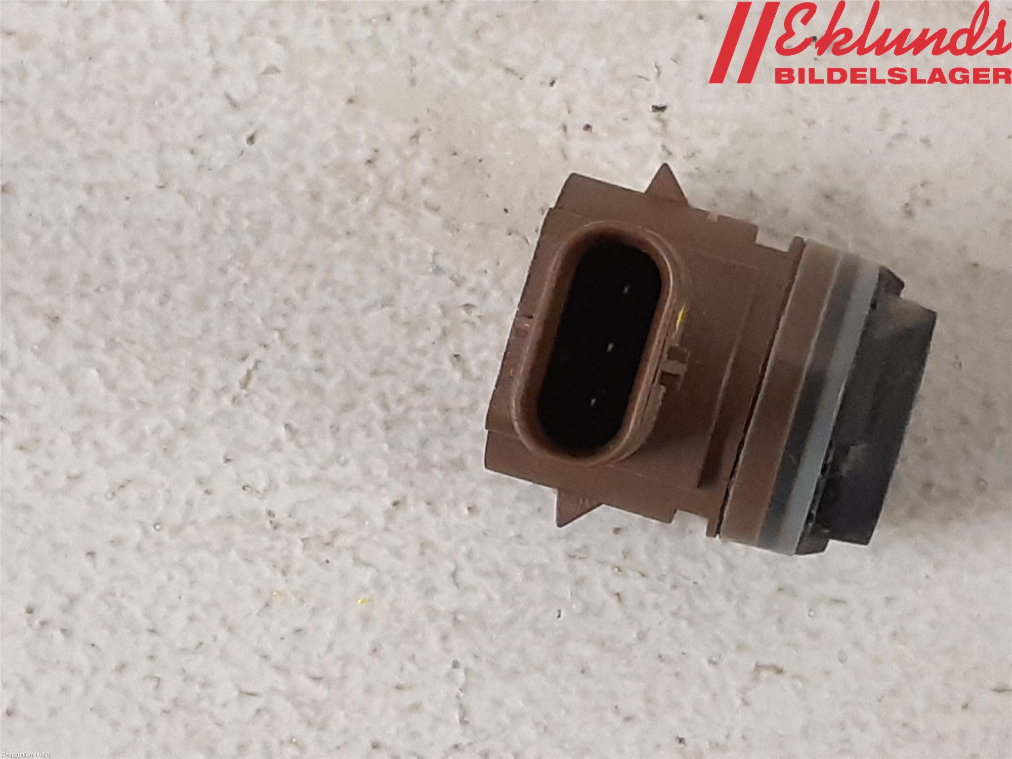 Volvo XC90/RECHARGE 16- Parkeringshjälp Frontsensor