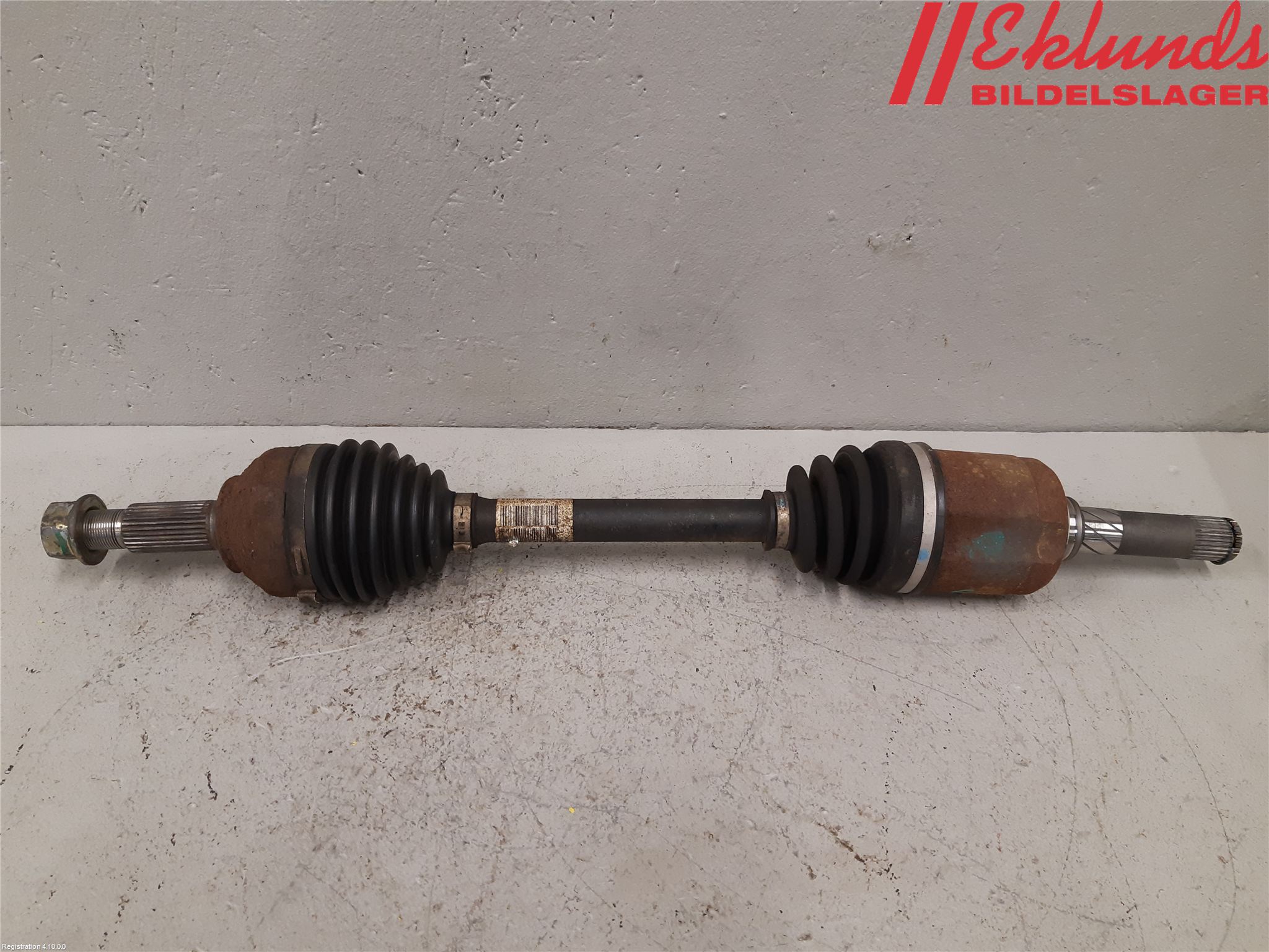 Nissan QASHQAI 10-14 Drivaxel Fram Vänster