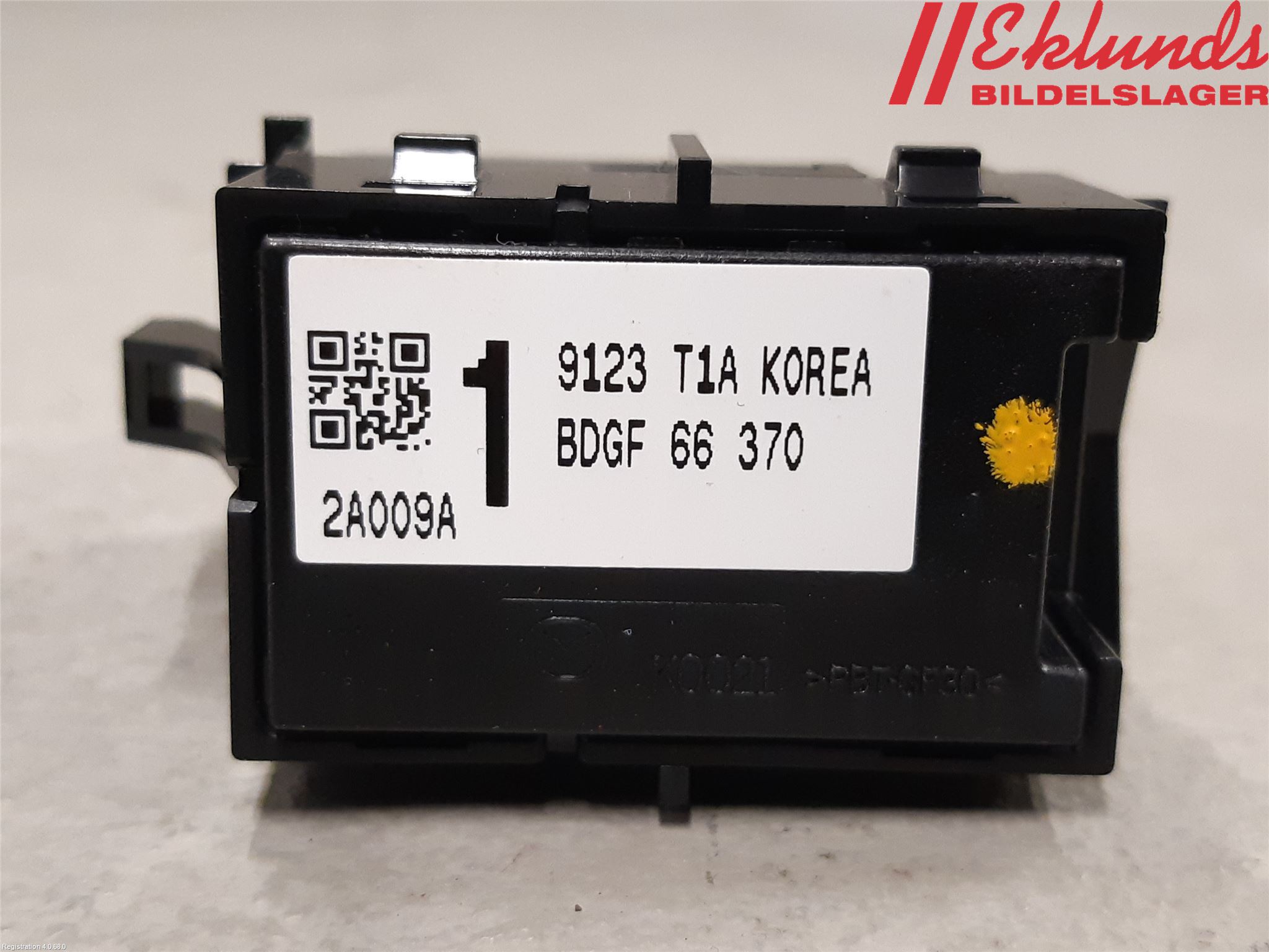 Mazda CX-30 20- Strömställare Elhiss