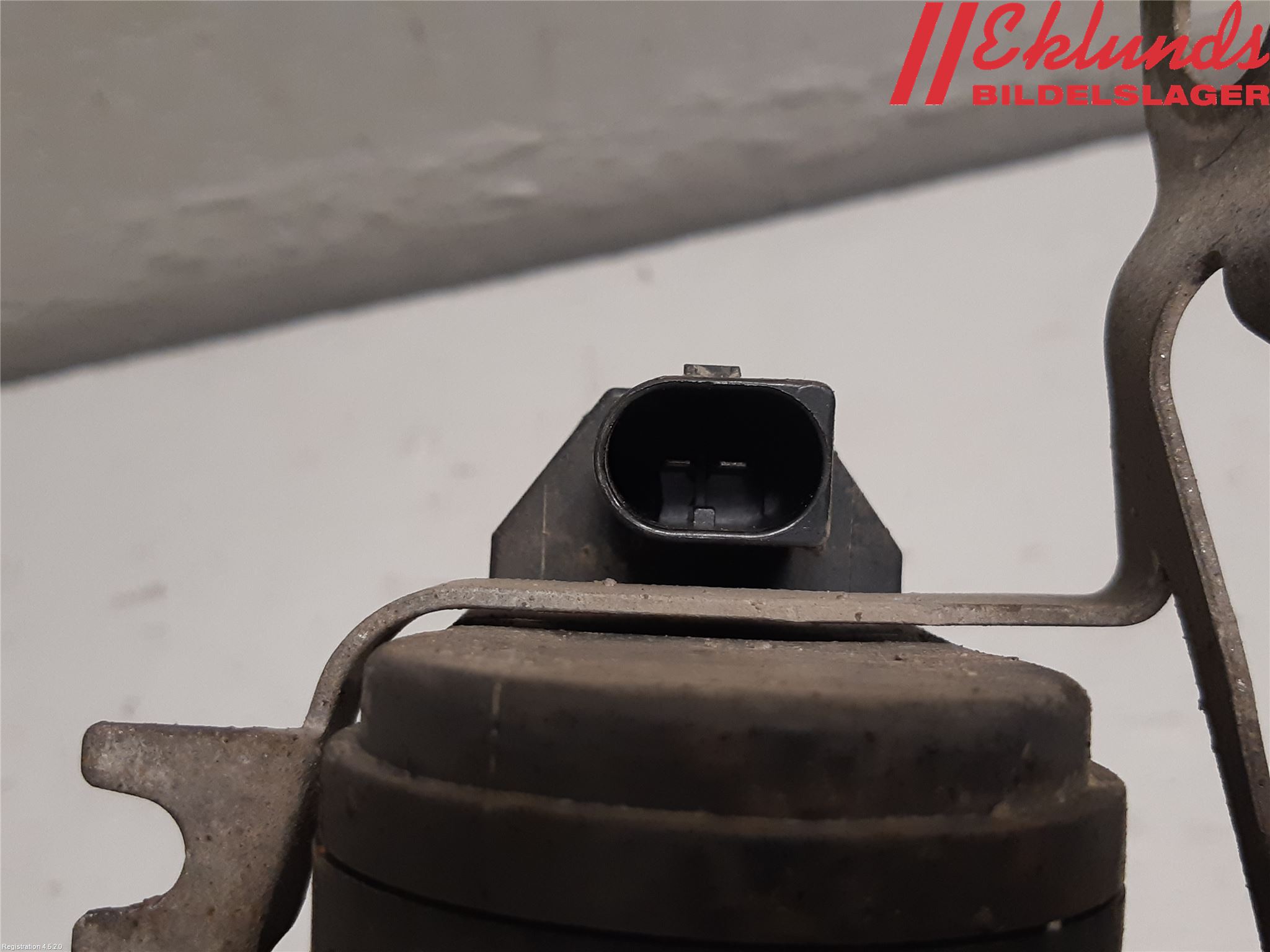 BMW 3 G20/G21/G80/G81 19- Bromsok Bak Vänster