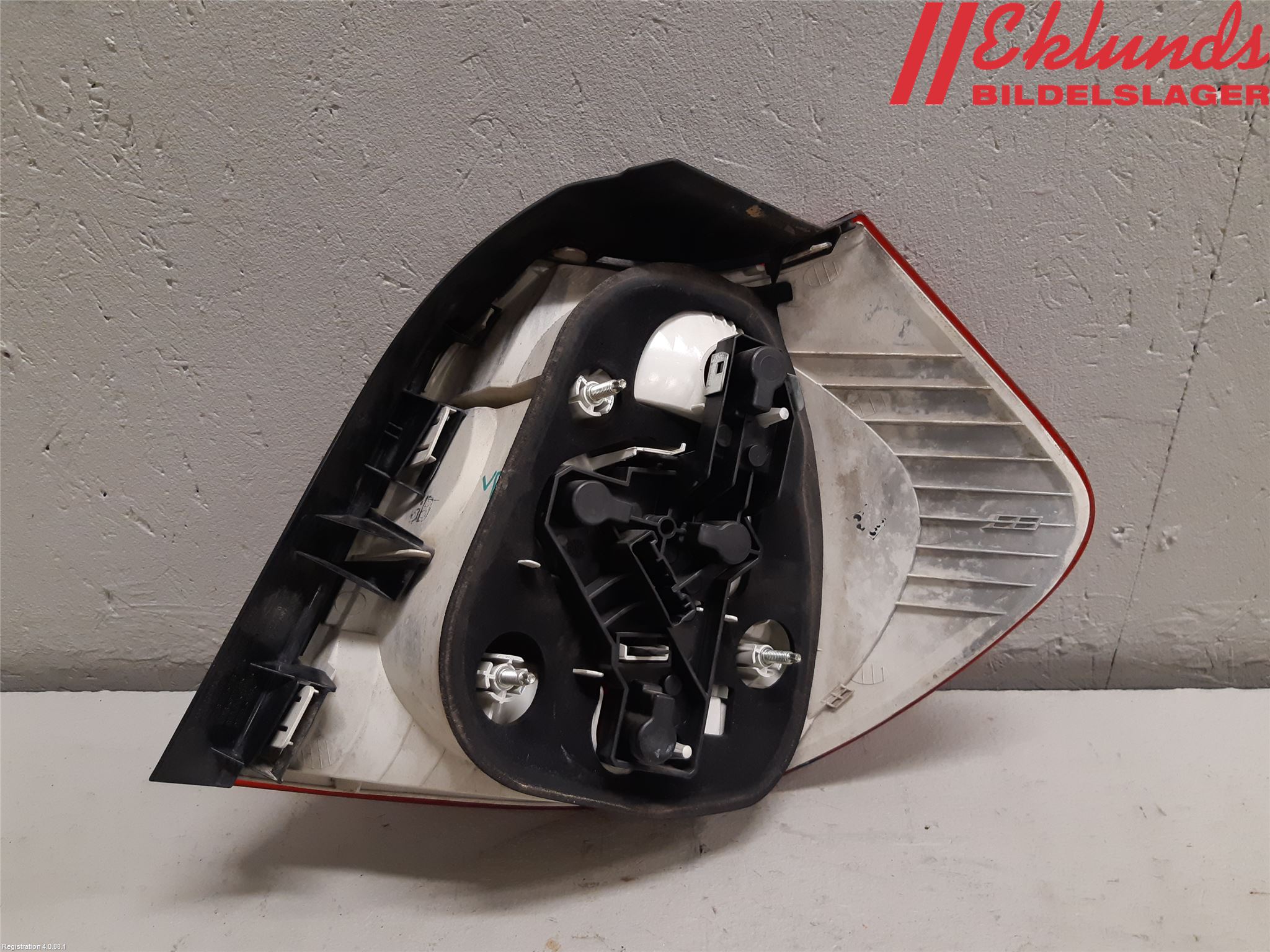 BMW 1 E87/81 5D/3D 03-11 Bakljus Vänster