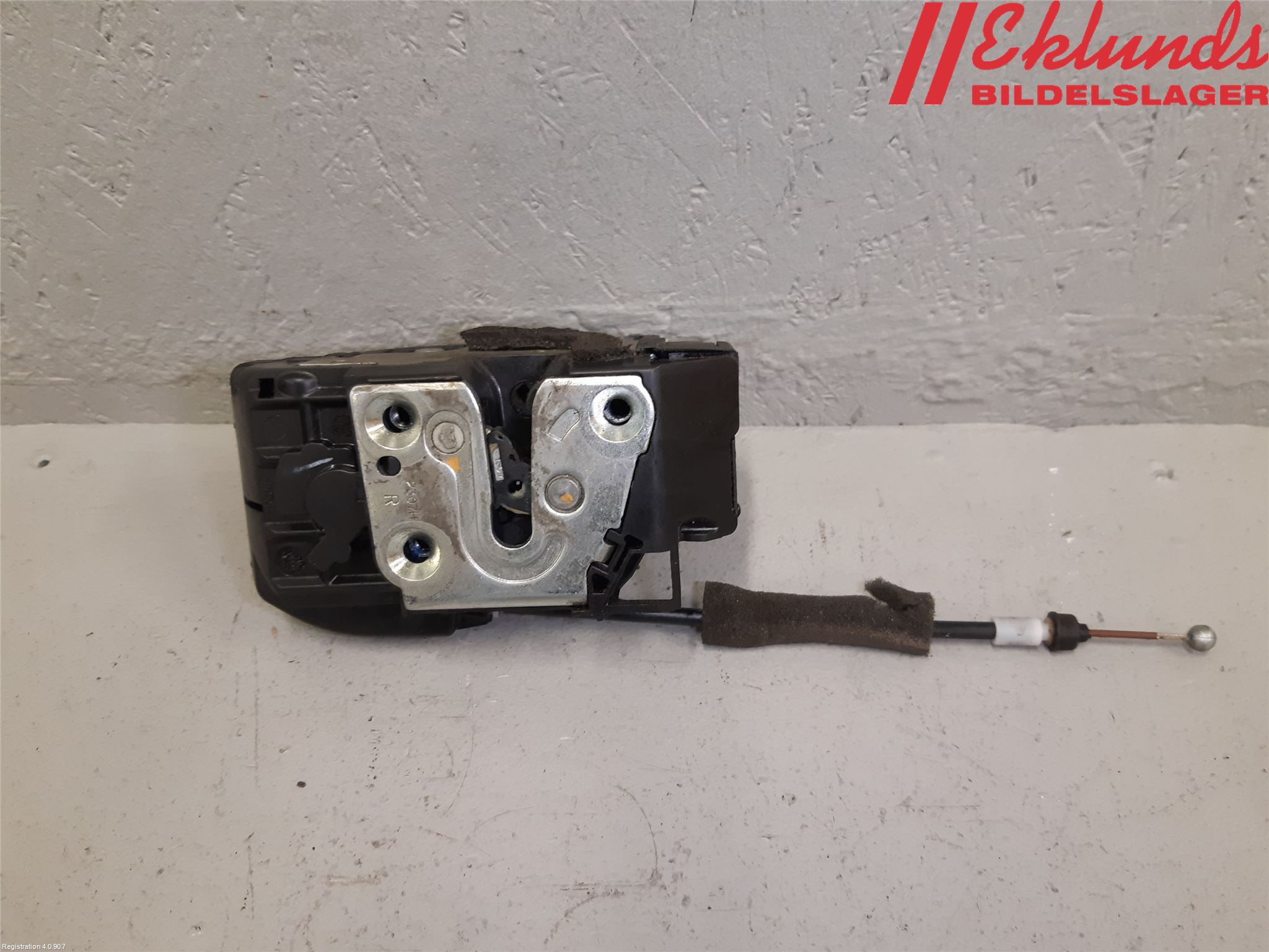 Nissan NAVARA 05-16 Låskista-Dörrlås