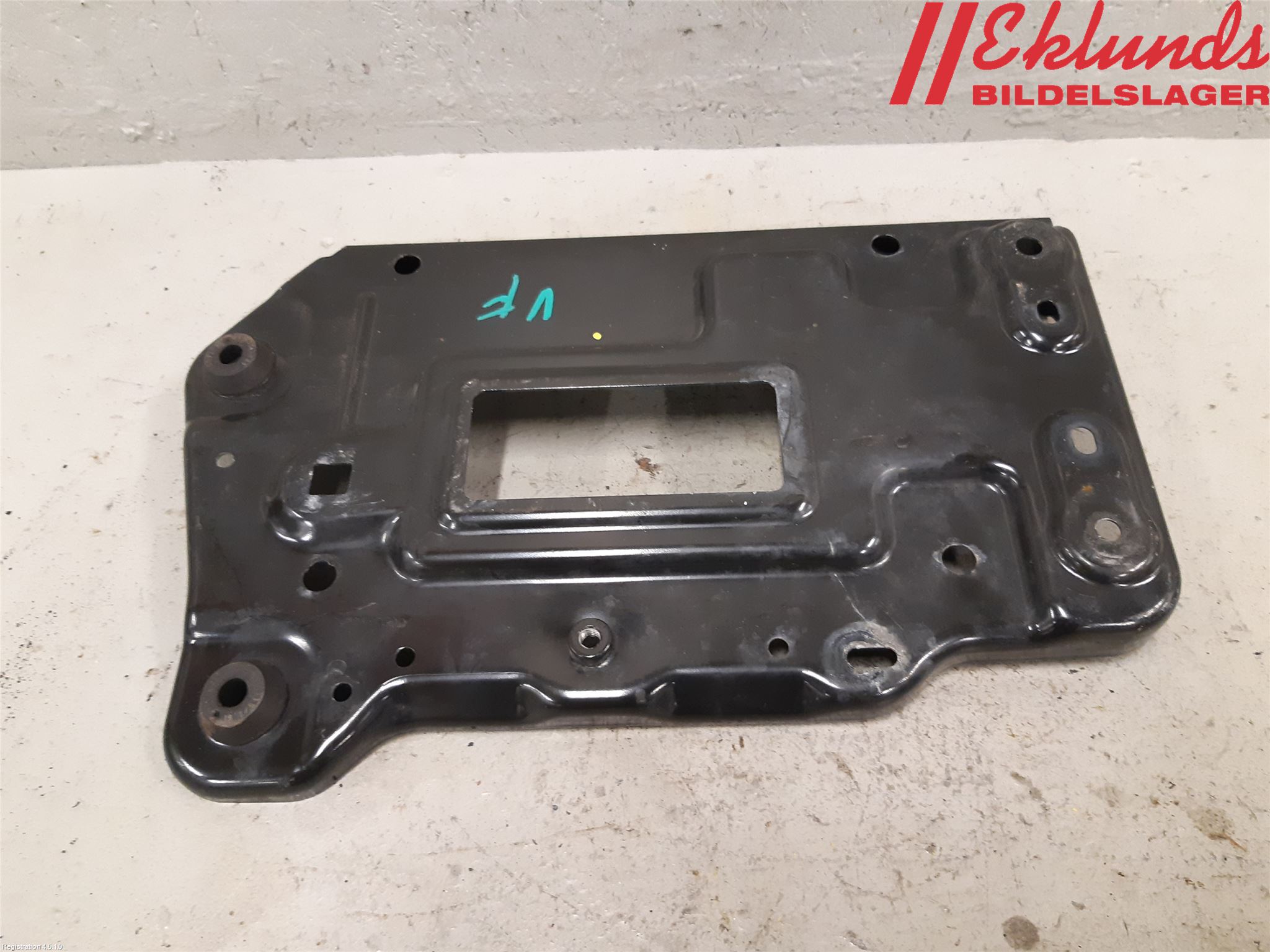 Mercedes-Benz MB CLA-KLASS (C117/X117) 13-19 Batterilåda-Fäste-Hållare